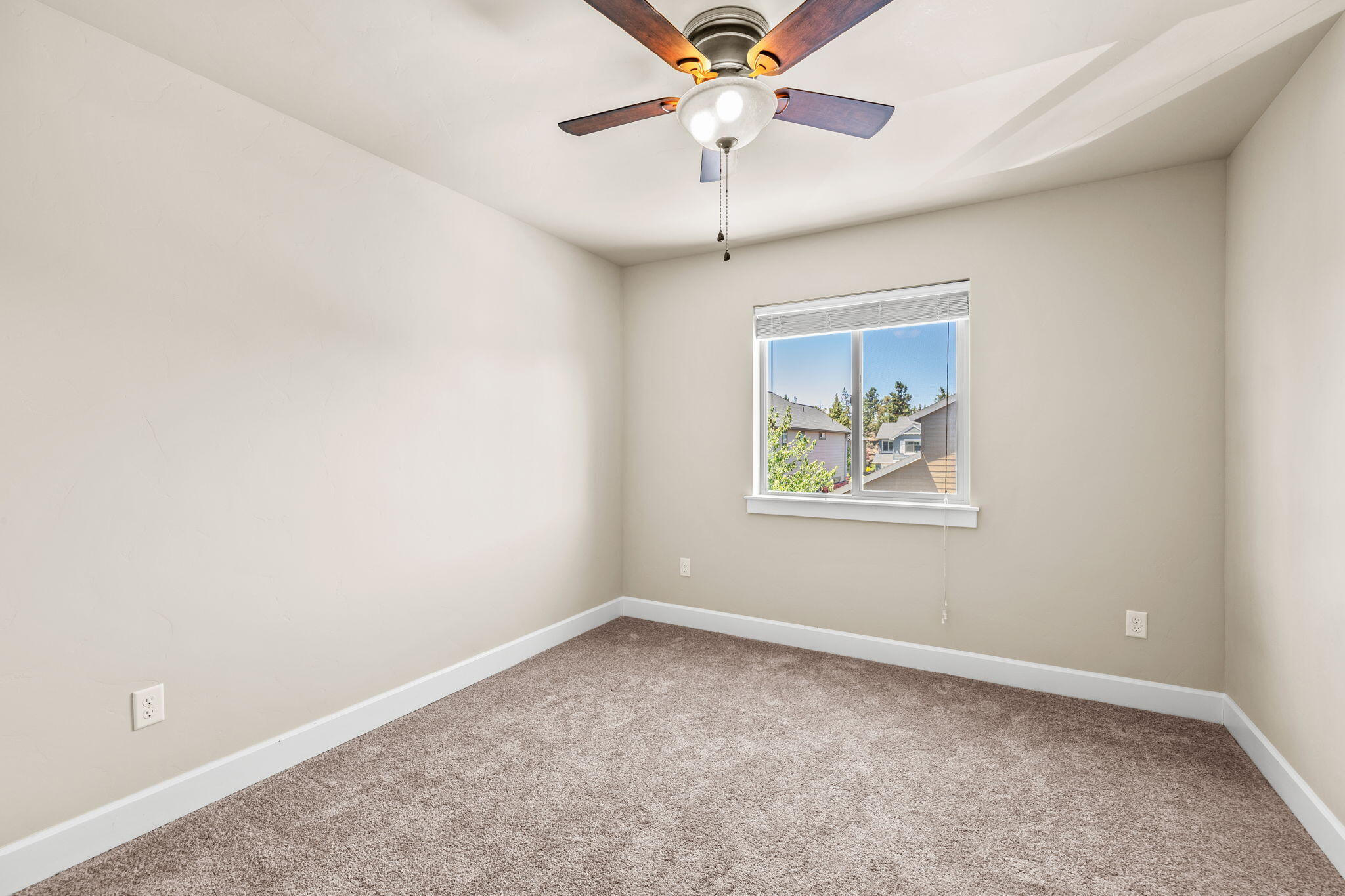 3807 NE Purcell Boulevard