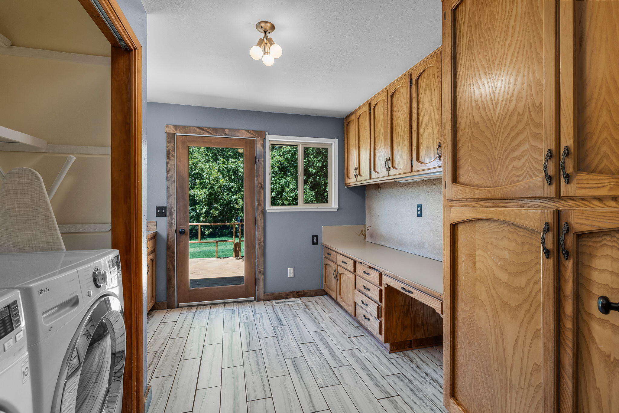 60811 Goldenrain Drive