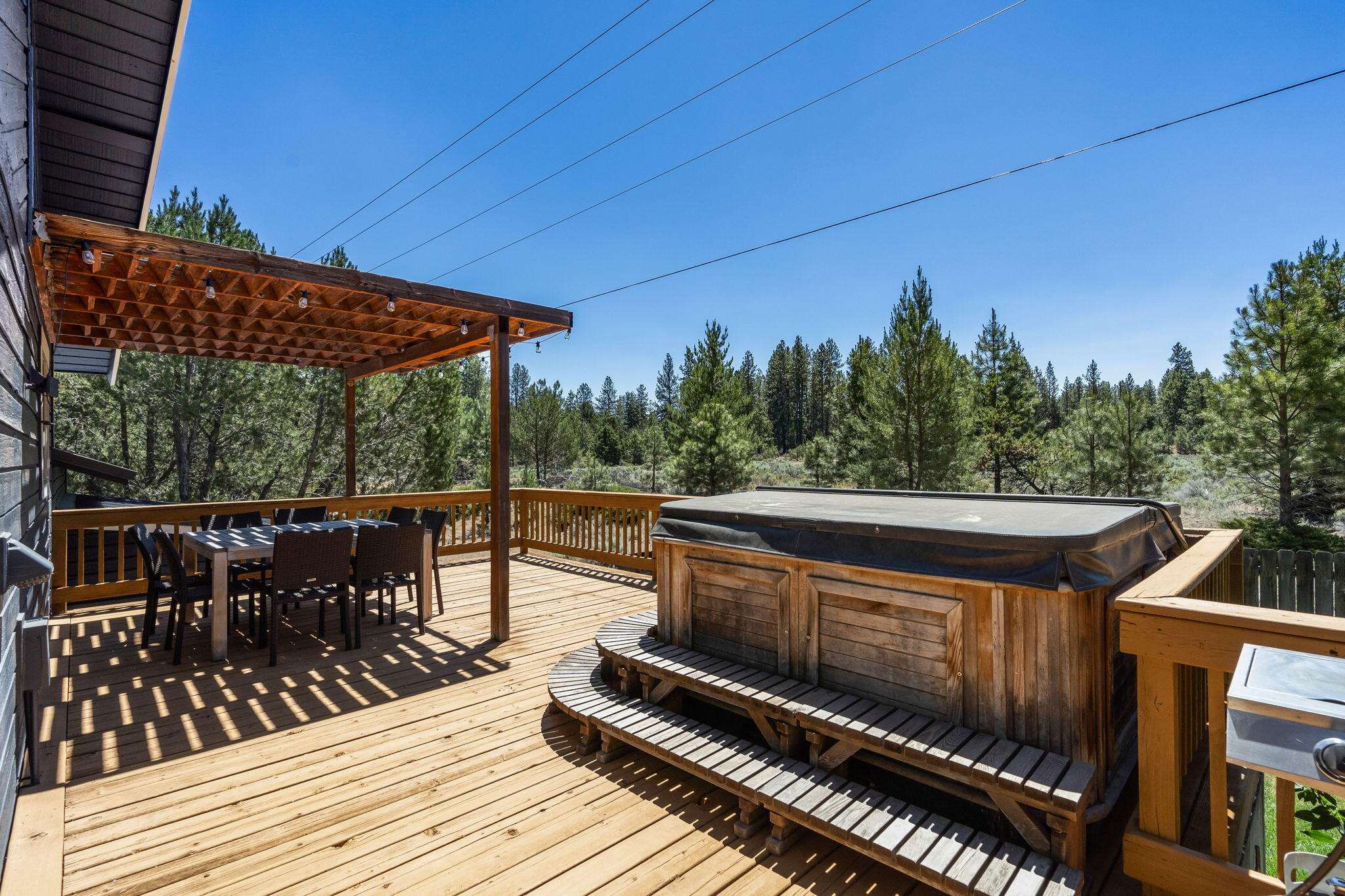 60811 Goldenrain Drive