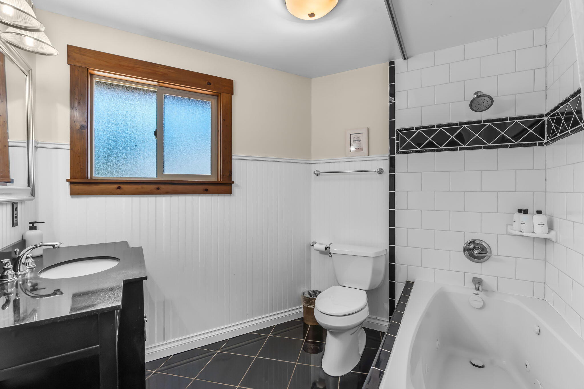 60811 Goldenrain Drive