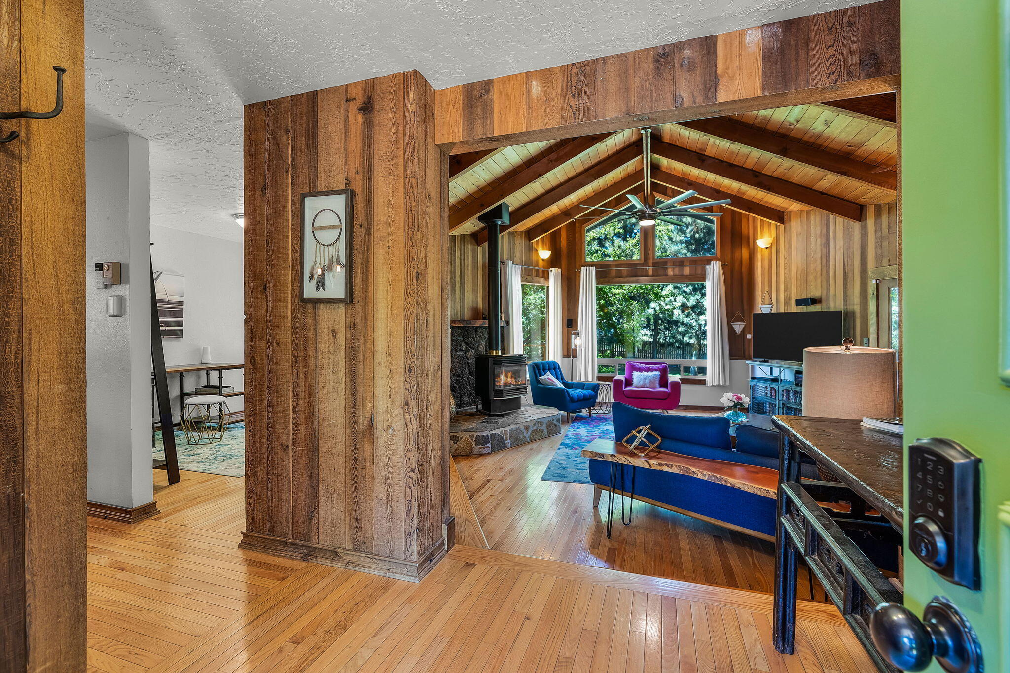 60811 Goldenrain Drive