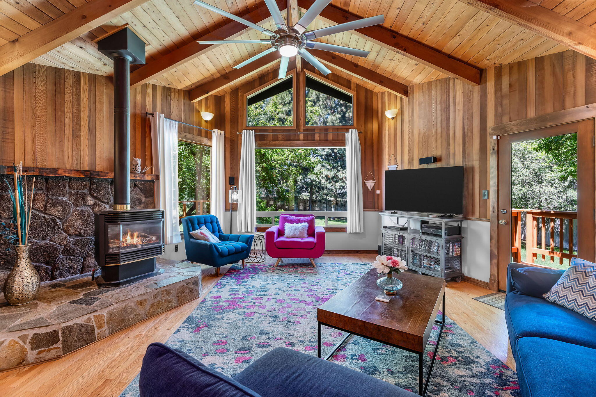 60811 Goldenrain Drive