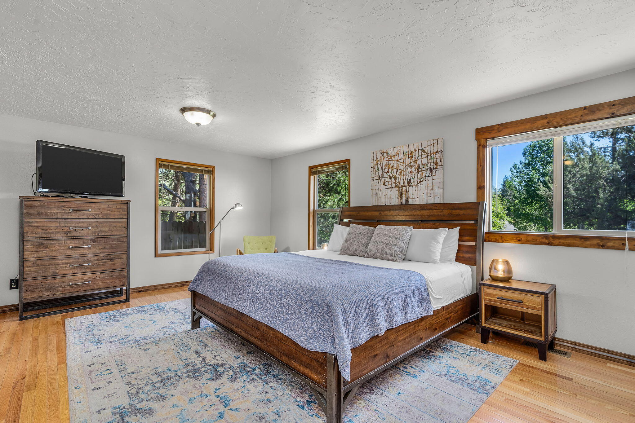 60811 Goldenrain Drive