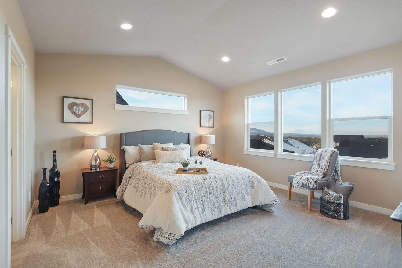 3249 NW Canyon Drive, 129