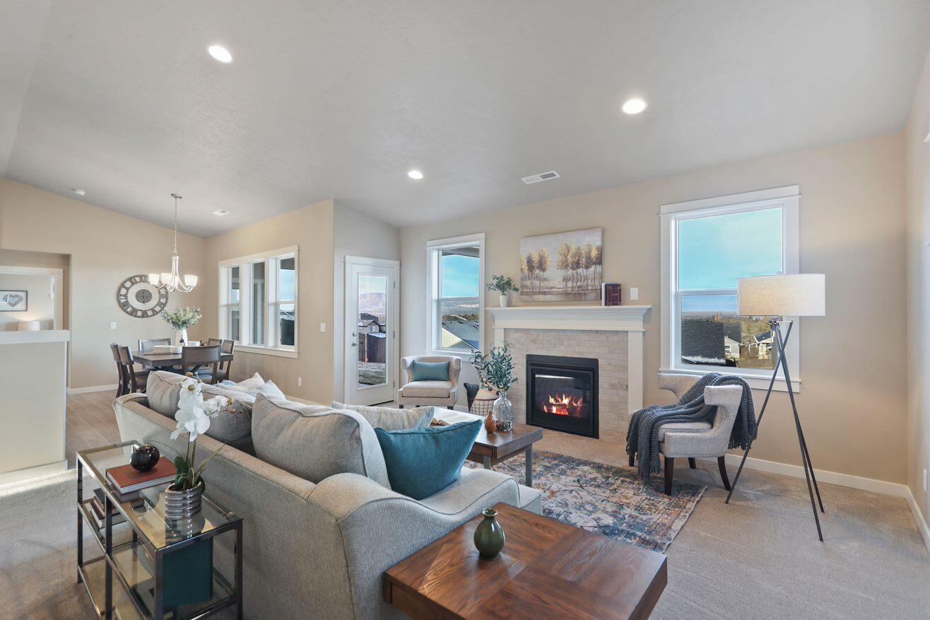 3249 NW Canyon Drive, 129