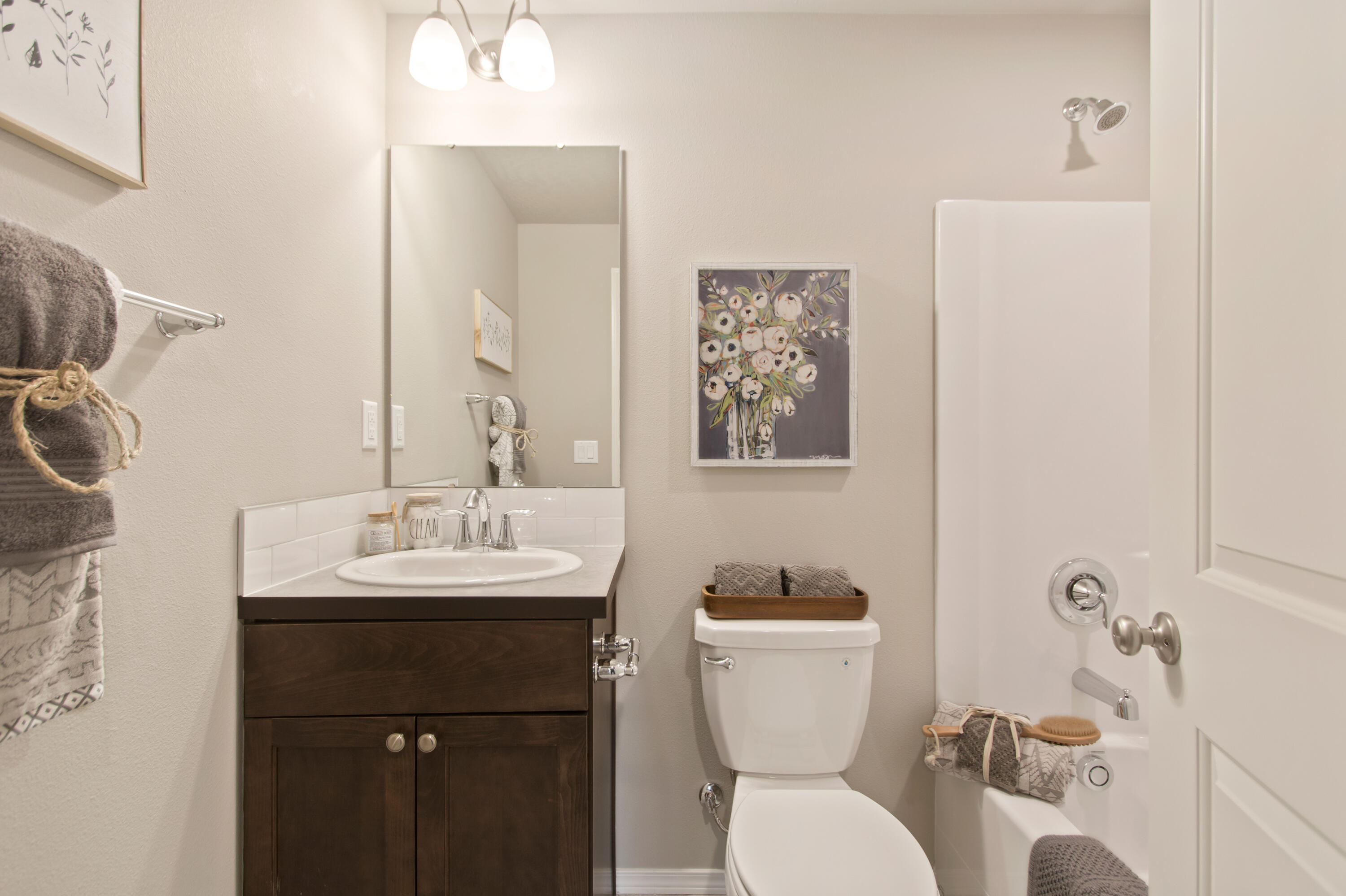 61989 NE Nates Place