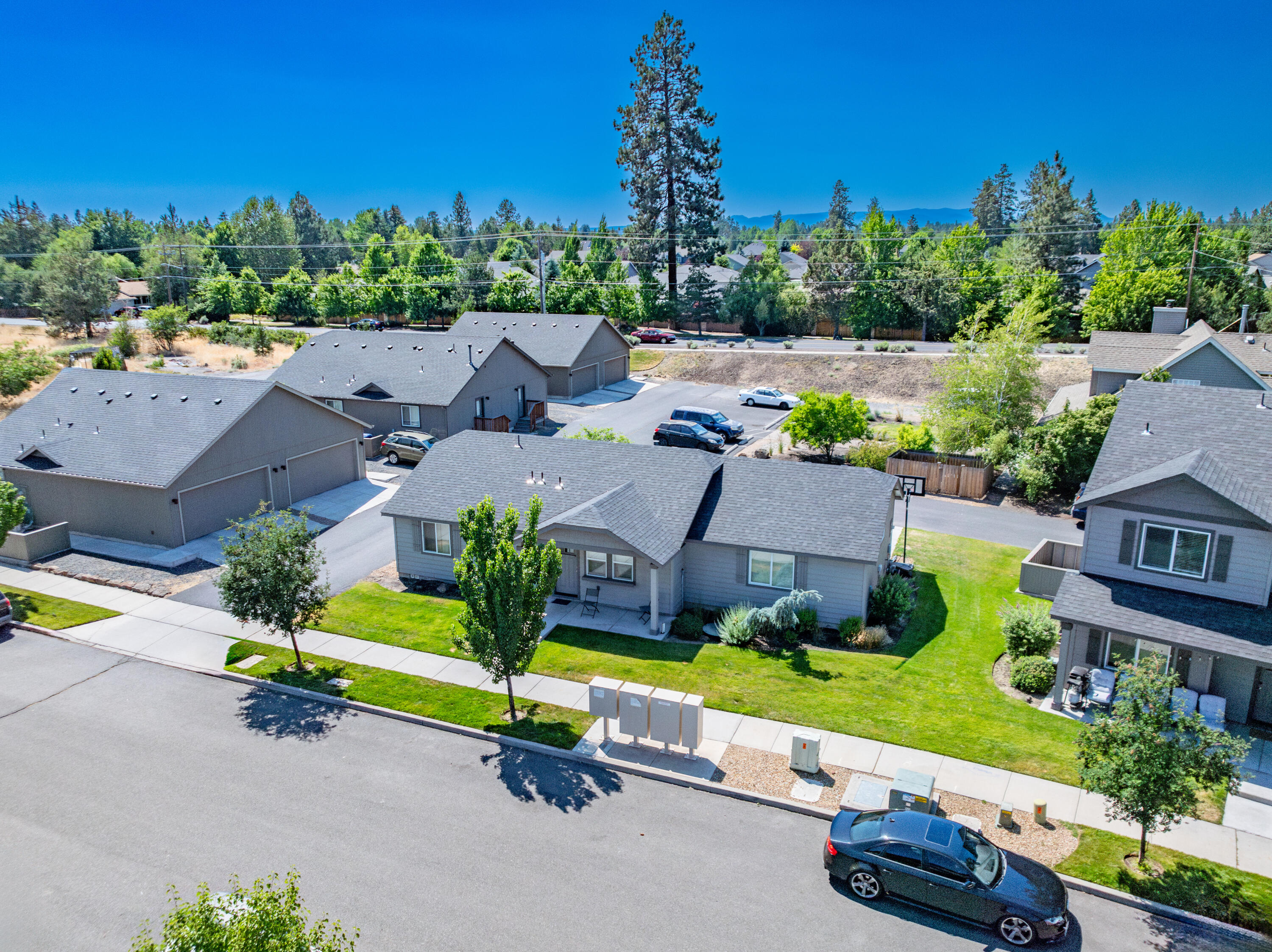 61989 NE Nates Place