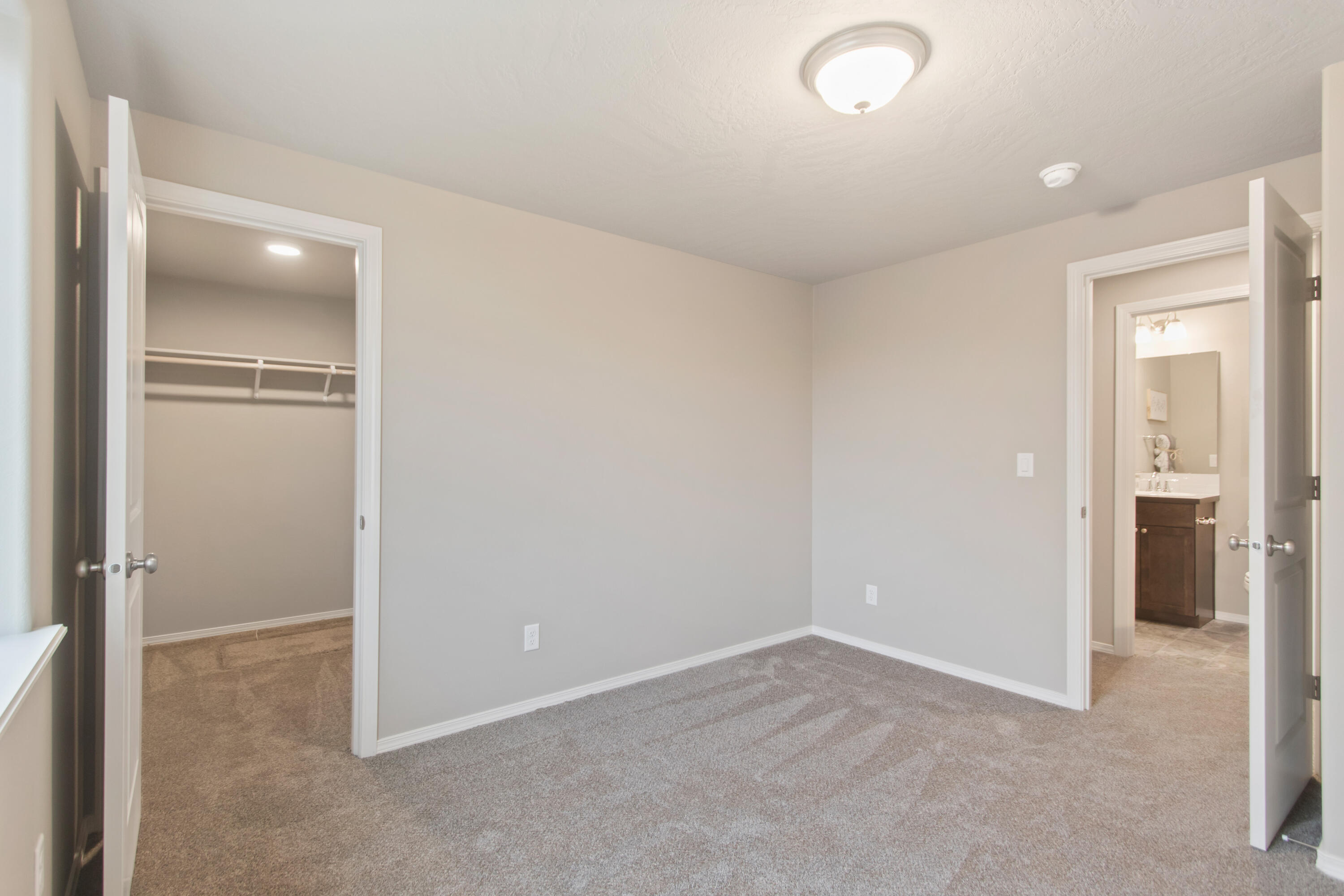 61989 NE Nates Place