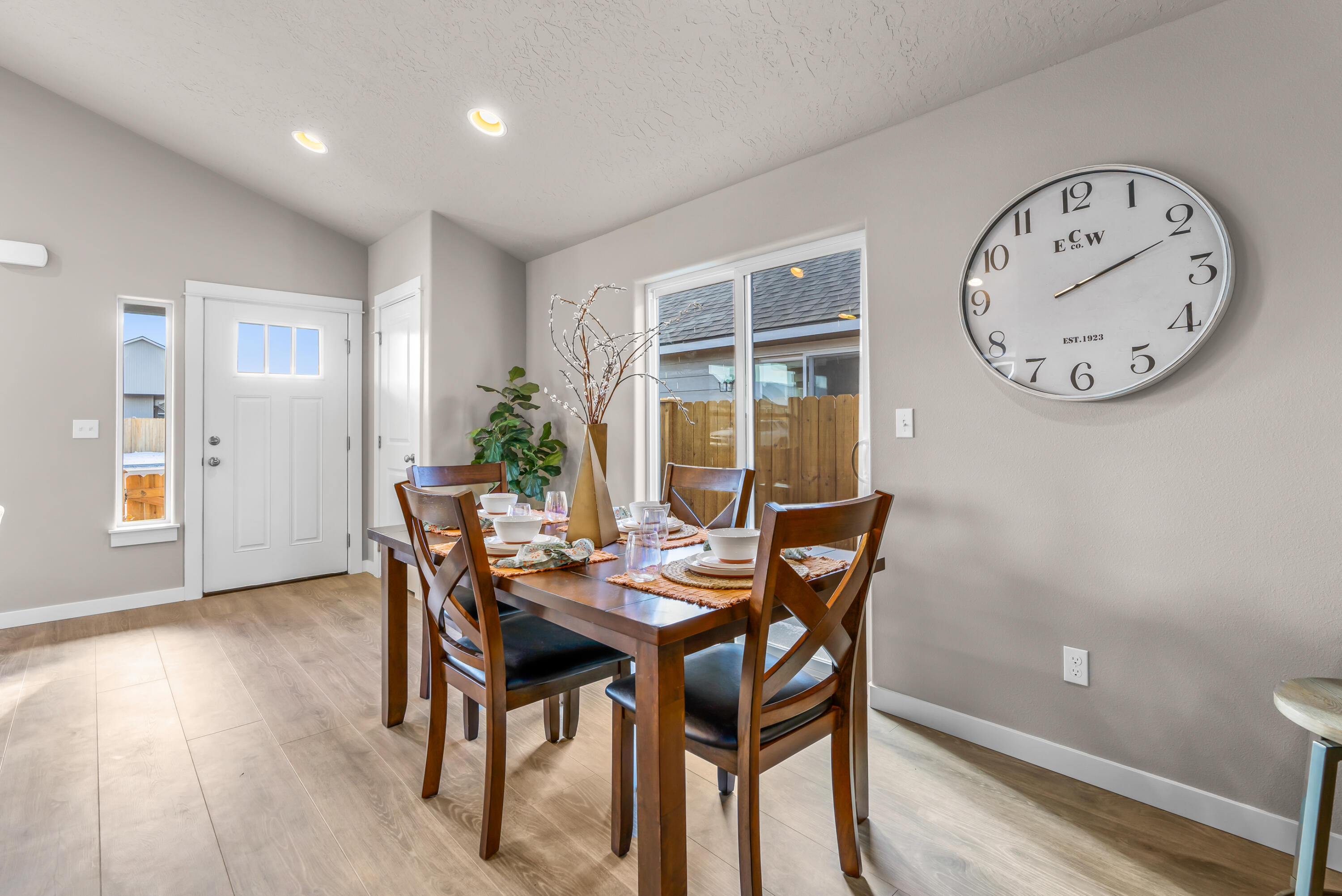 62008 NE Nates Place