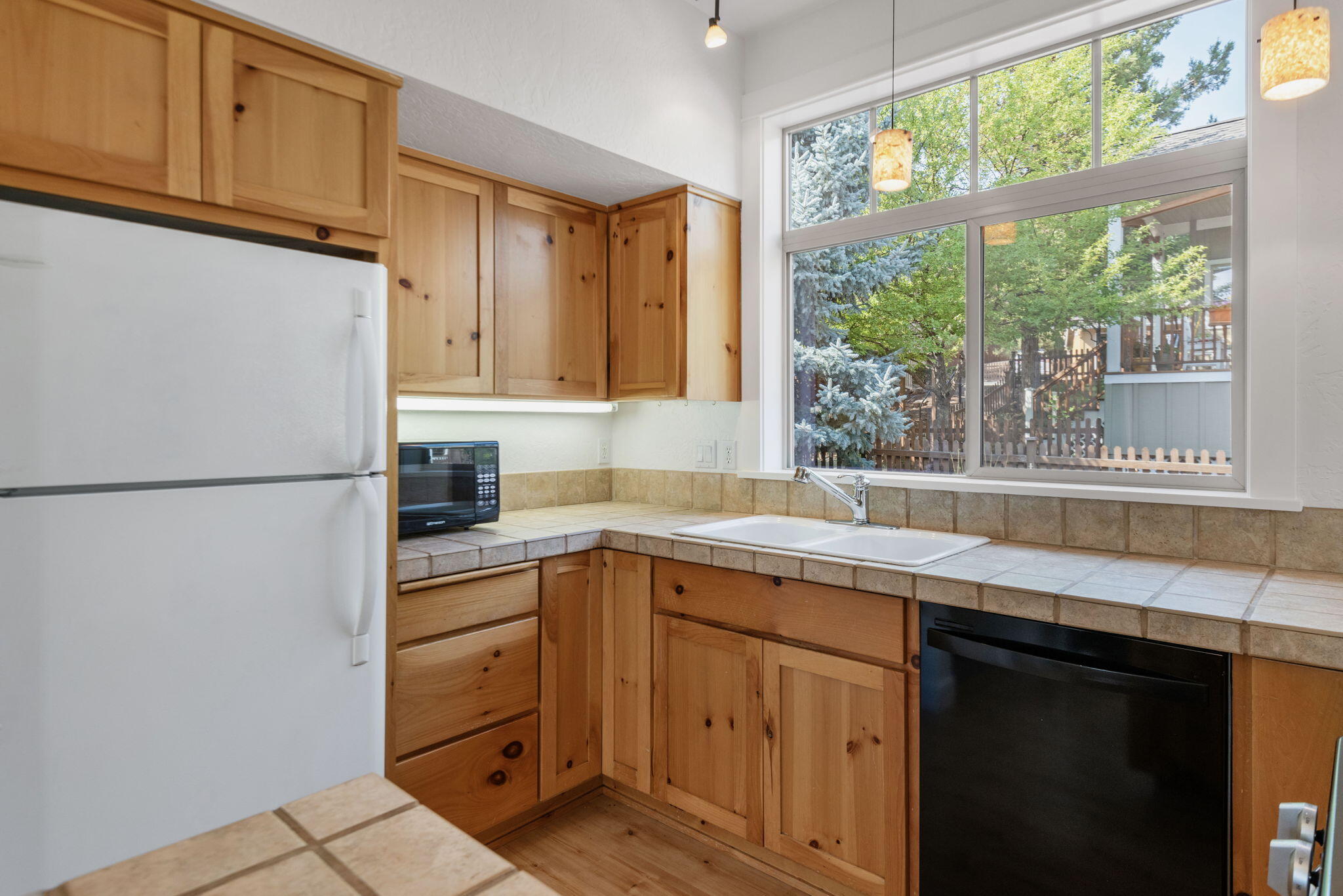 1940 NW Monterey Pines Drive, UNIT 15