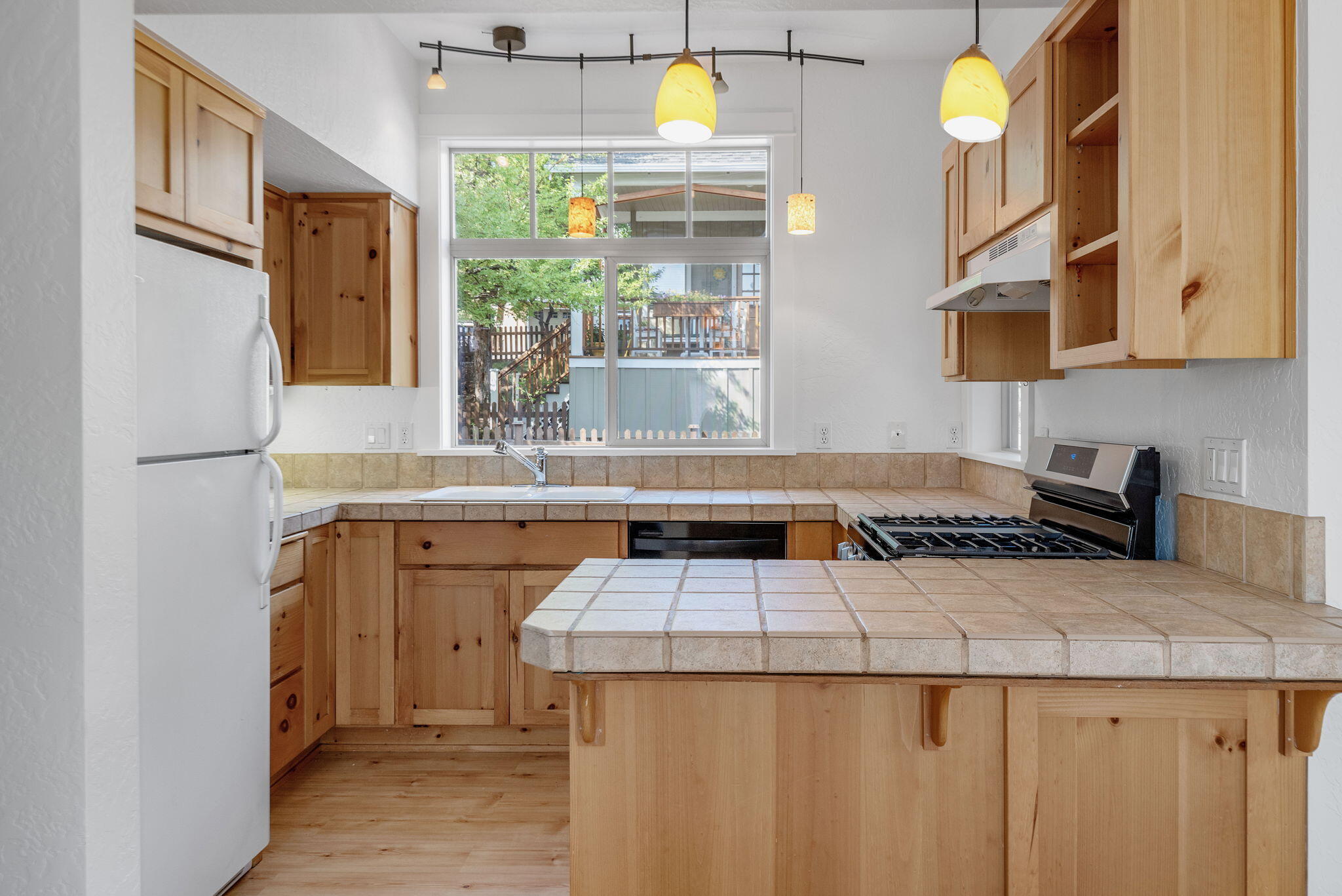 1940 NW Monterey Pines Drive, UNIT 15