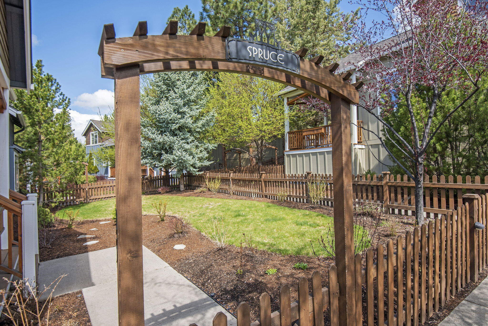 1940 NW Monterey Pines Drive, UNIT 15