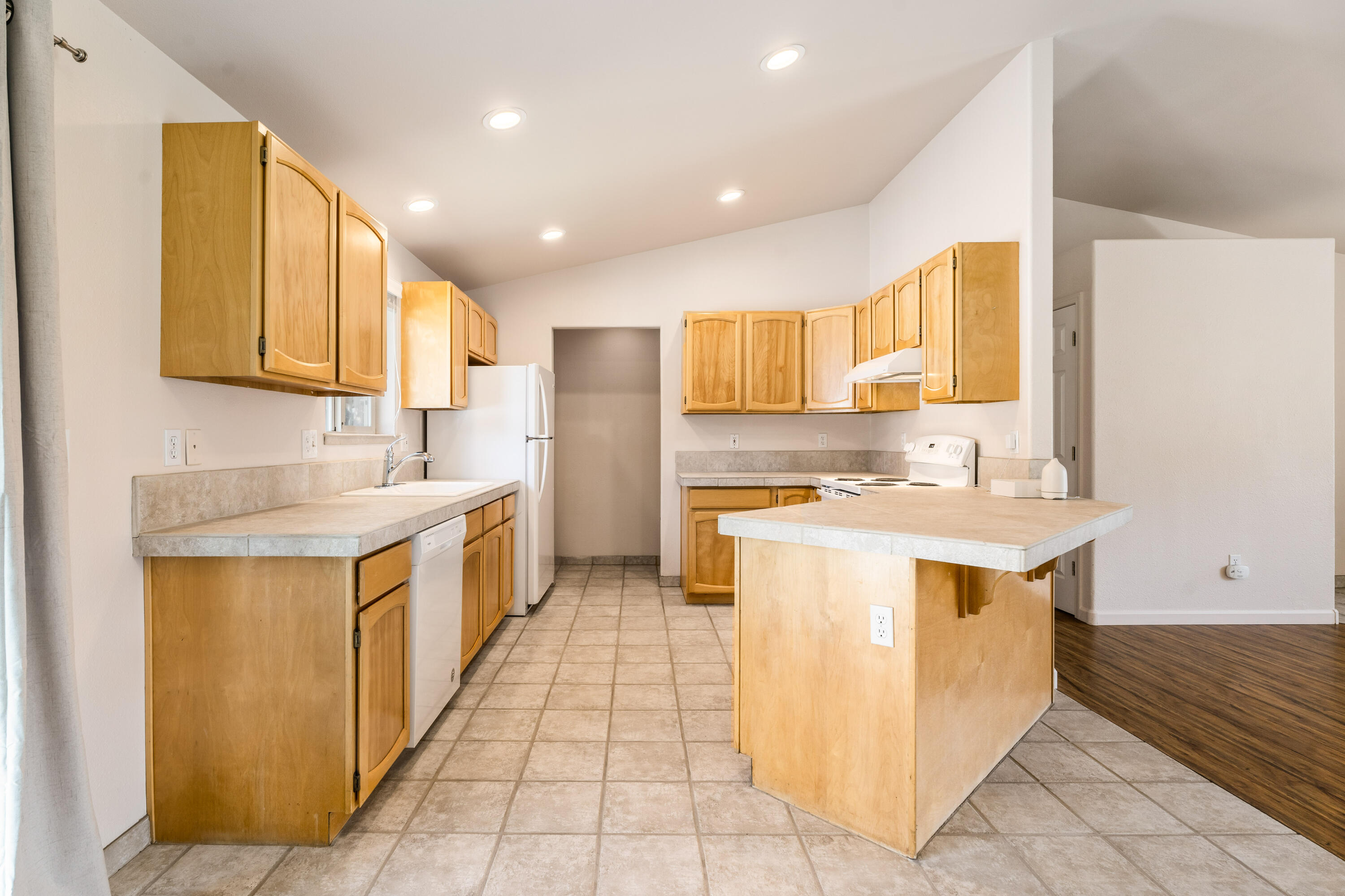 2529 NE Moonlight Drive