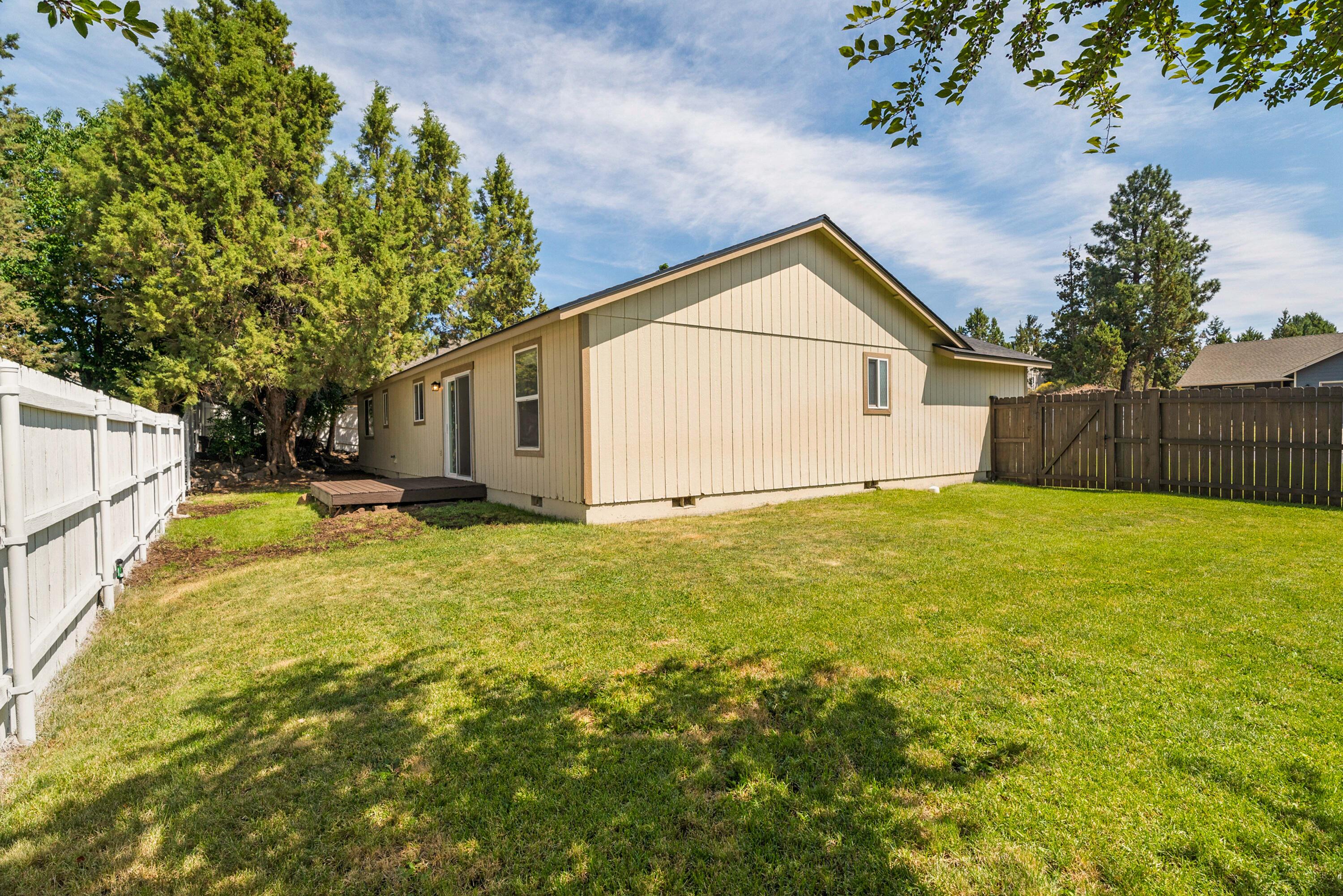 2529 NE Moonlight Drive