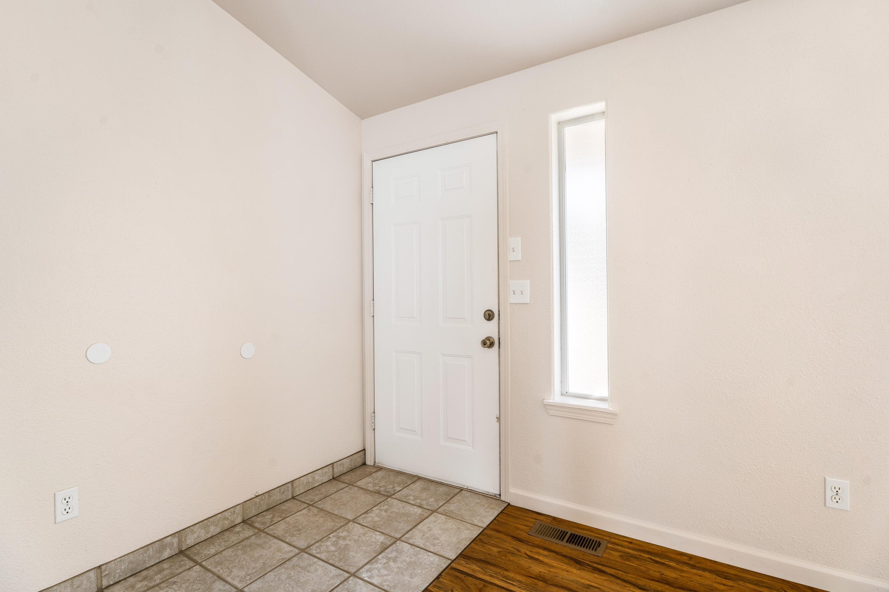 2529 NE Moonlight Drive