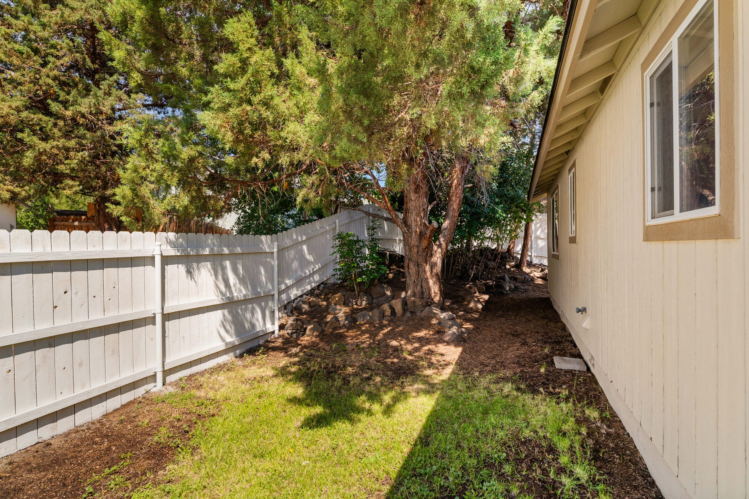 2529 NE Moonlight Drive