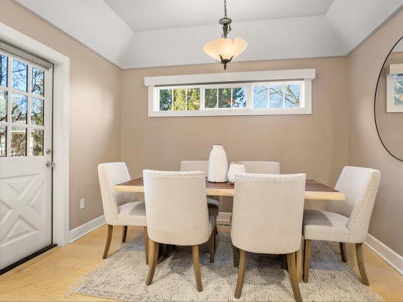 1892 NE Maker Way
