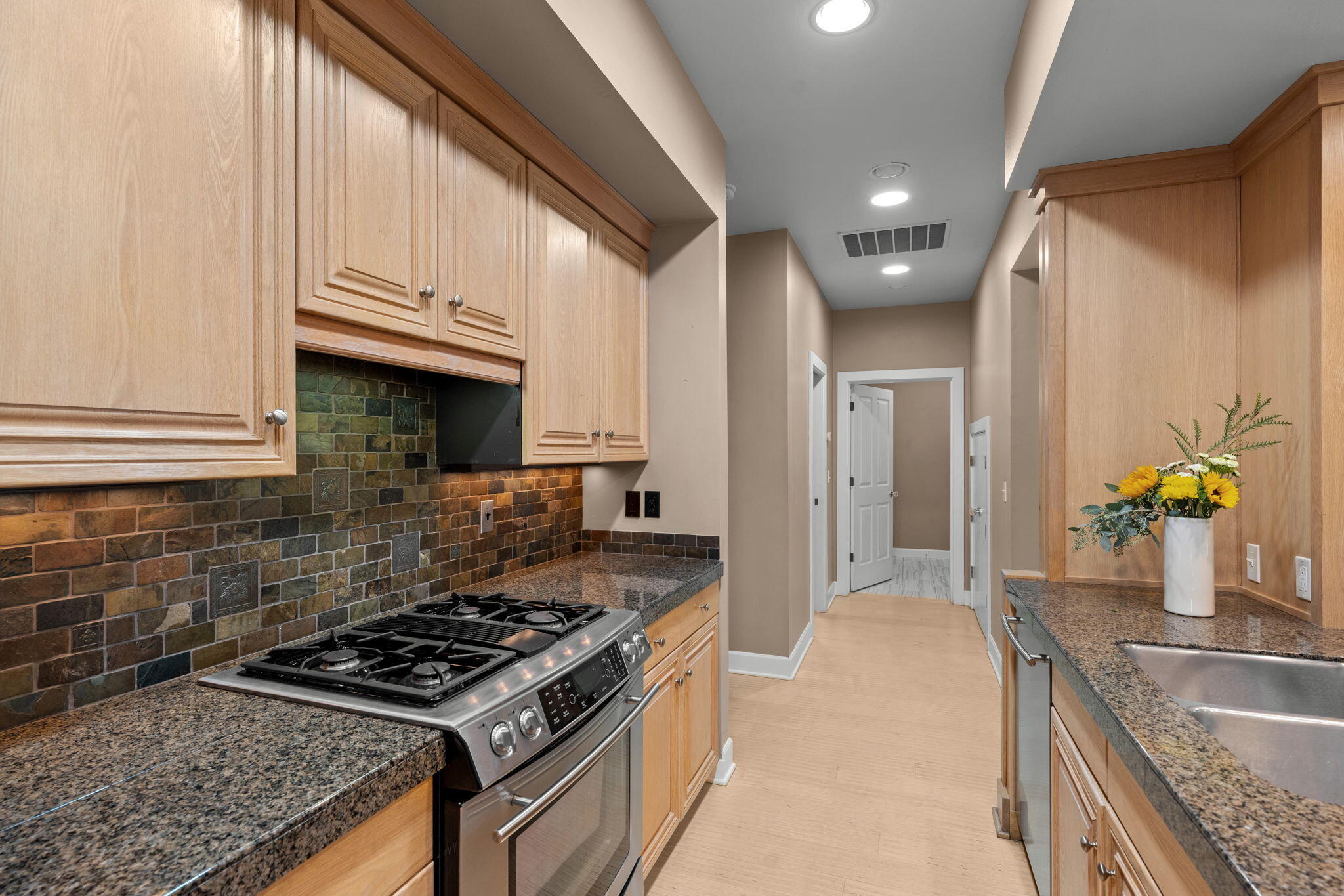 1892 NE Maker Way