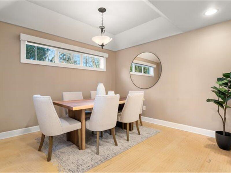 1892 NE Maker Way