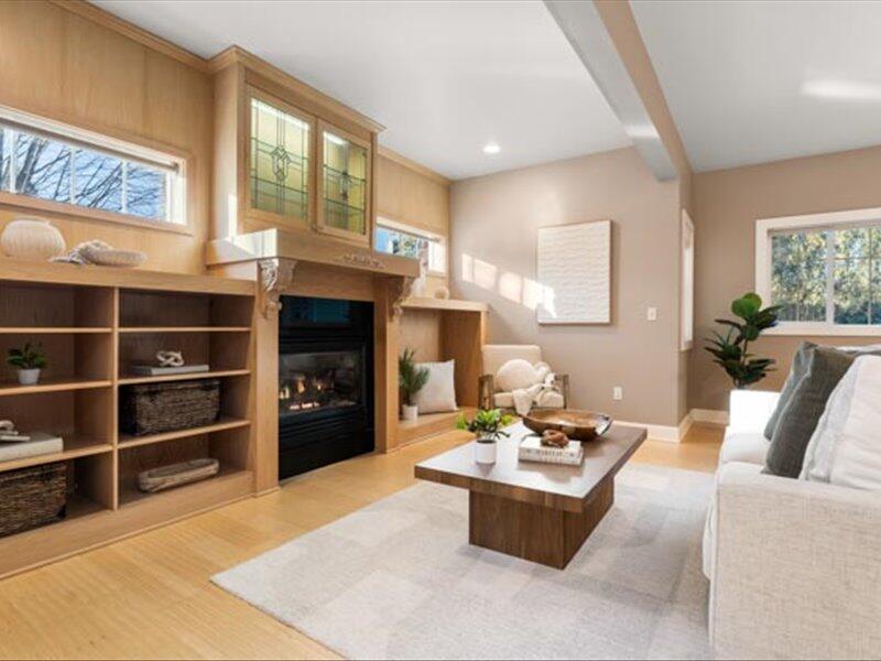 1892 NE Maker Way