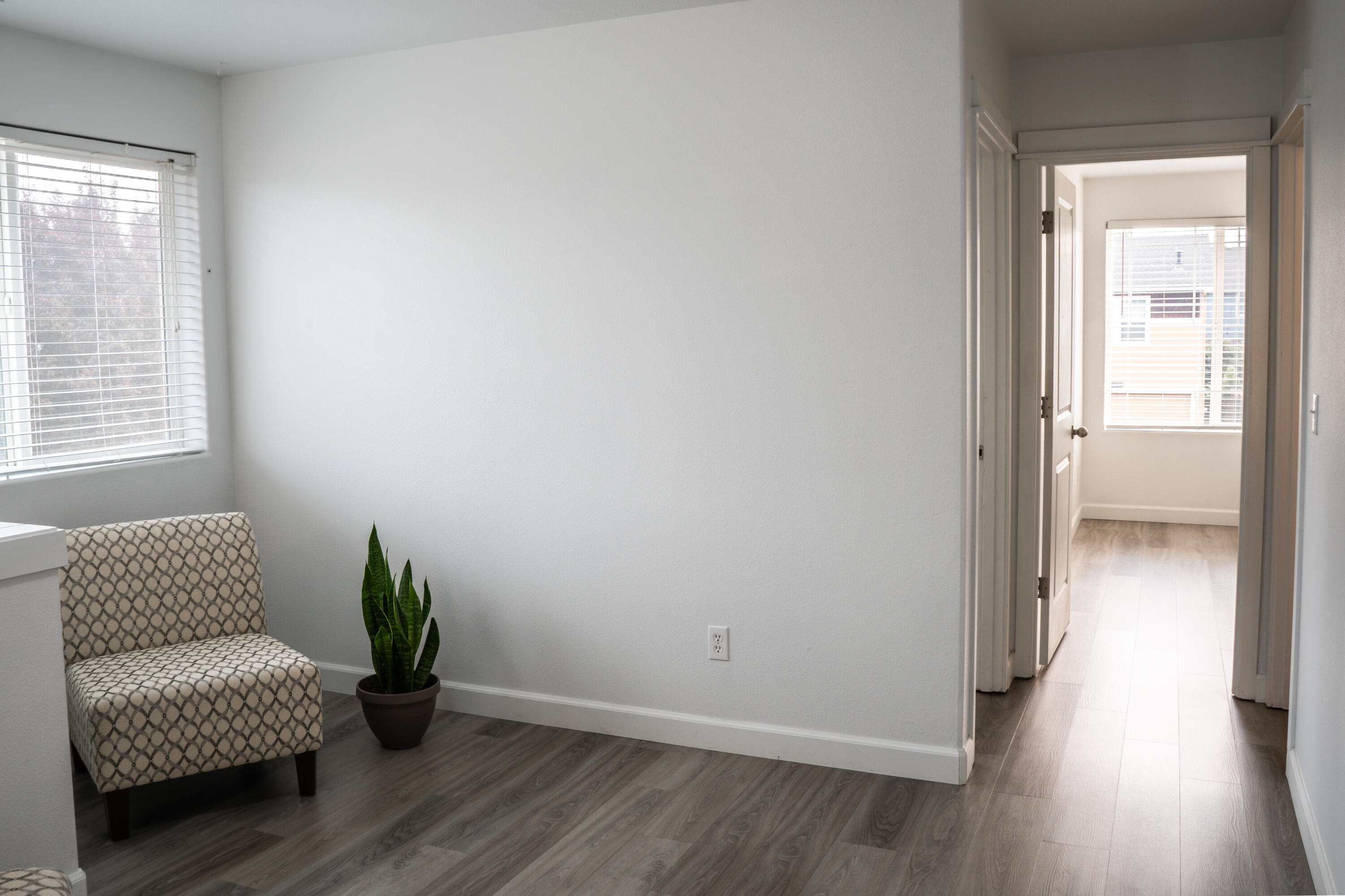 863 NE Locksley Drive