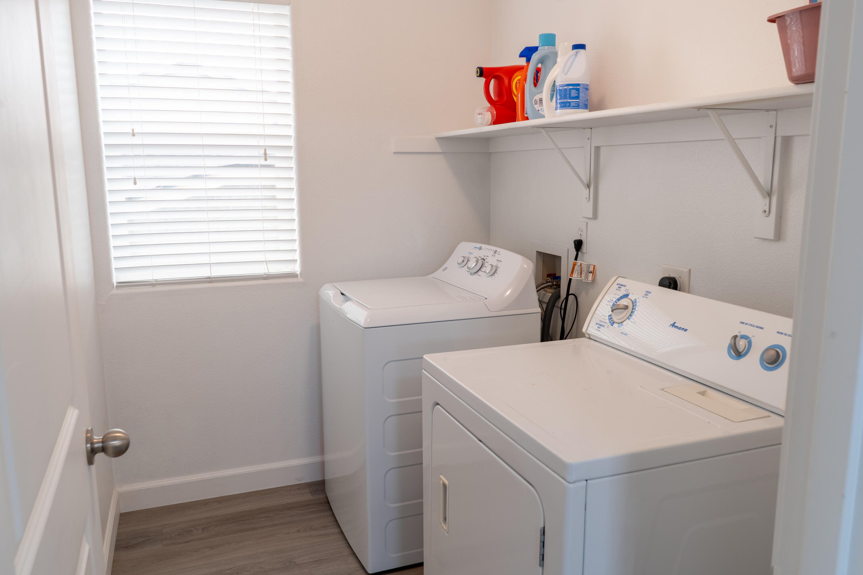 863 NE Locksley Drive