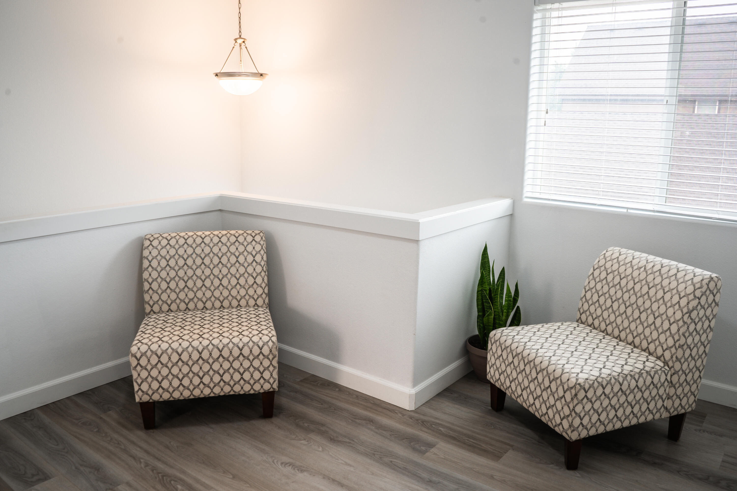 863 NE Locksley Drive