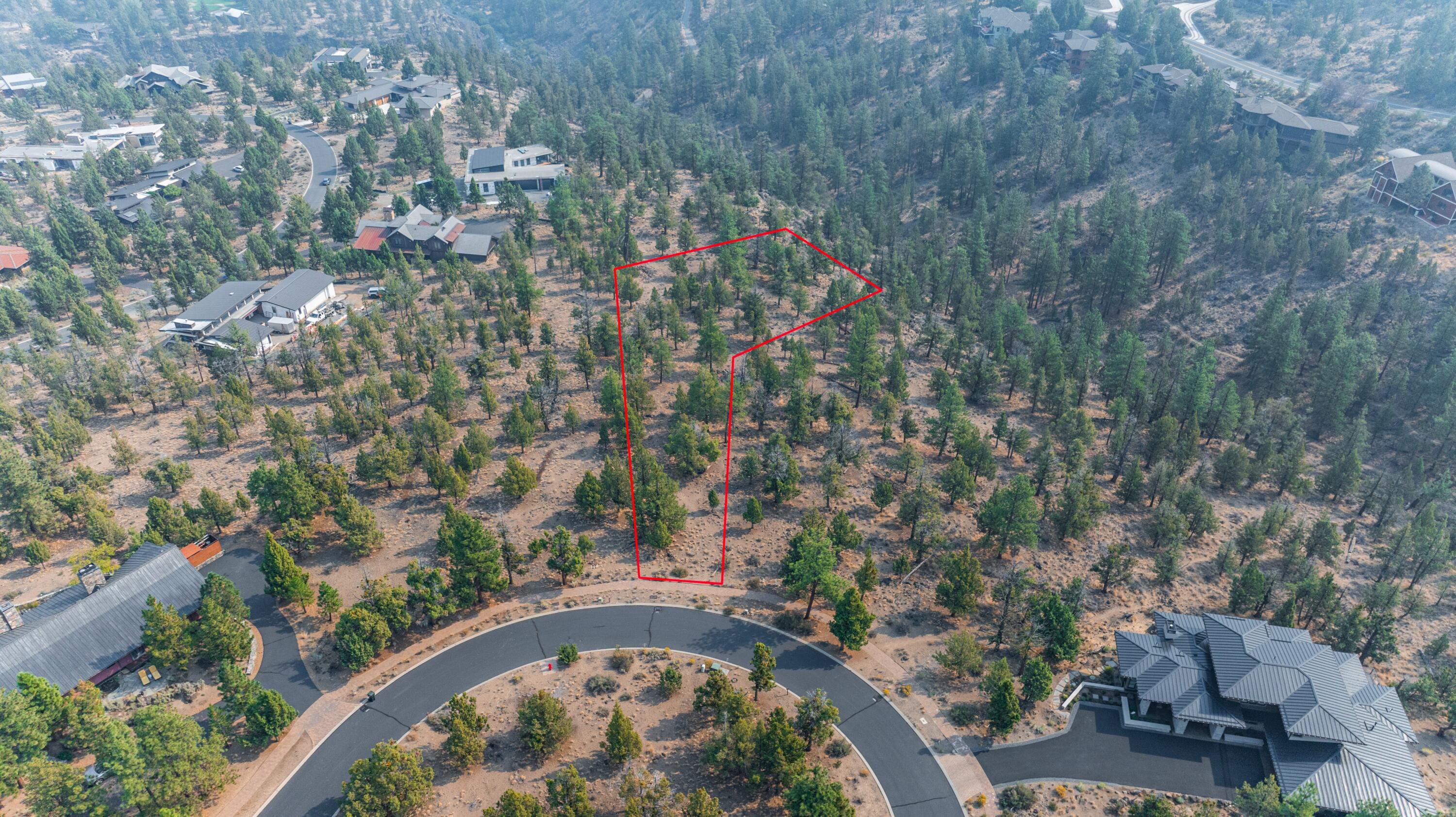 1474 NW Puccoon Court