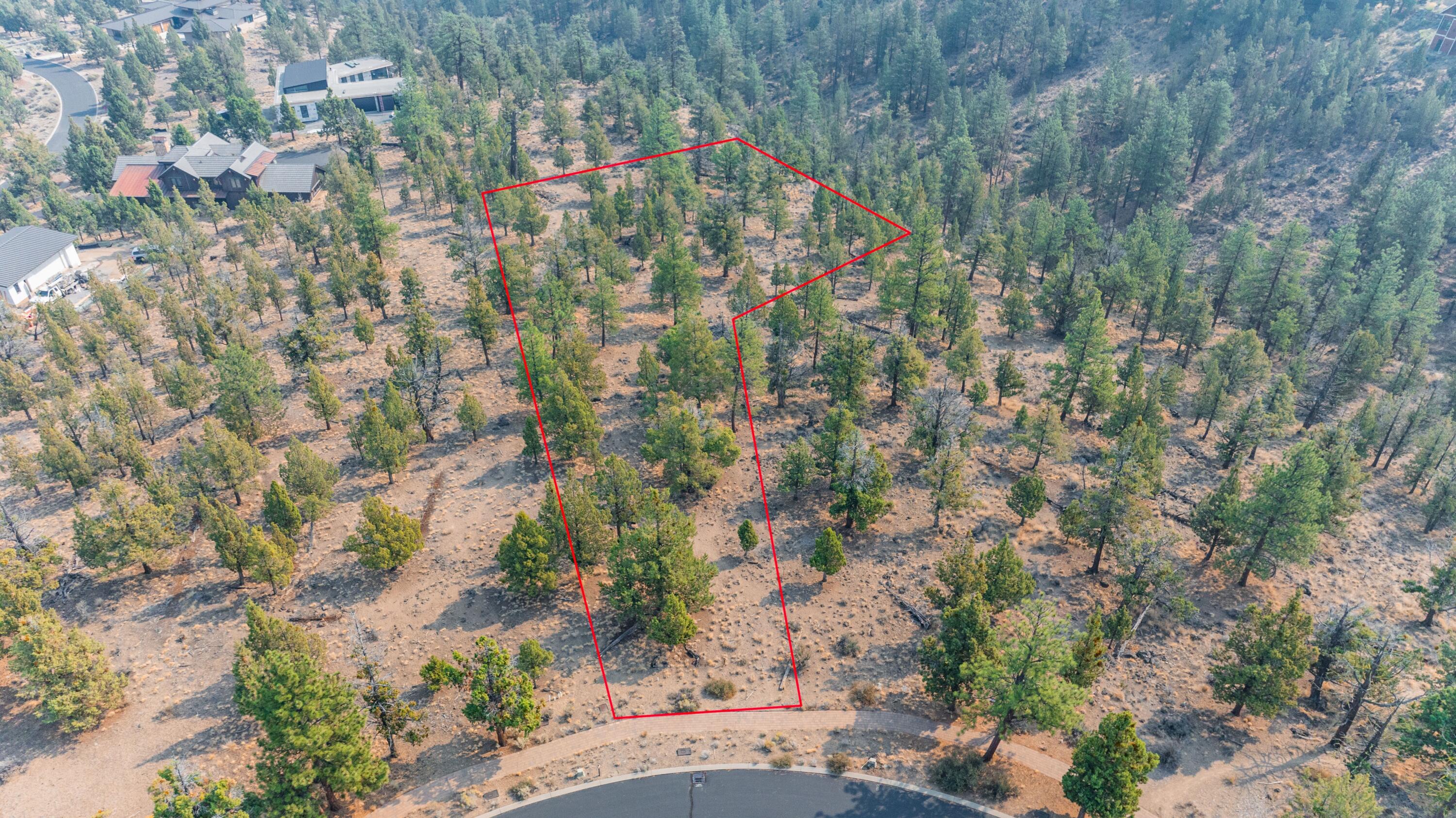 1474 NW Puccoon Court