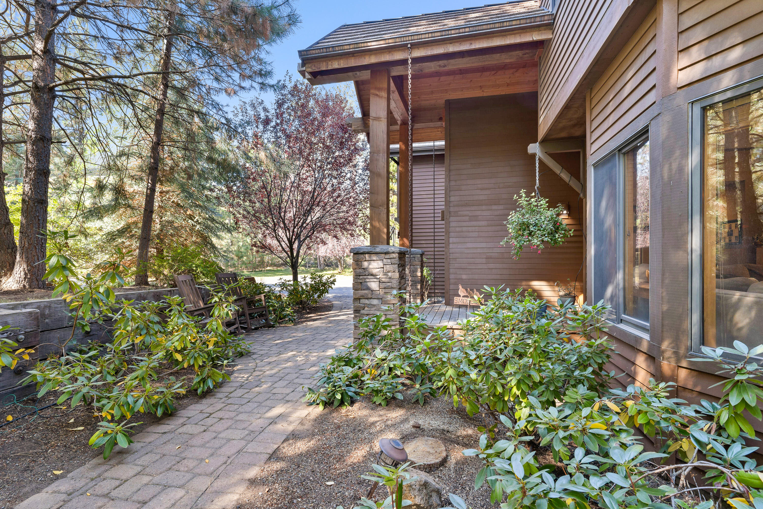 61114 Minaret Circle