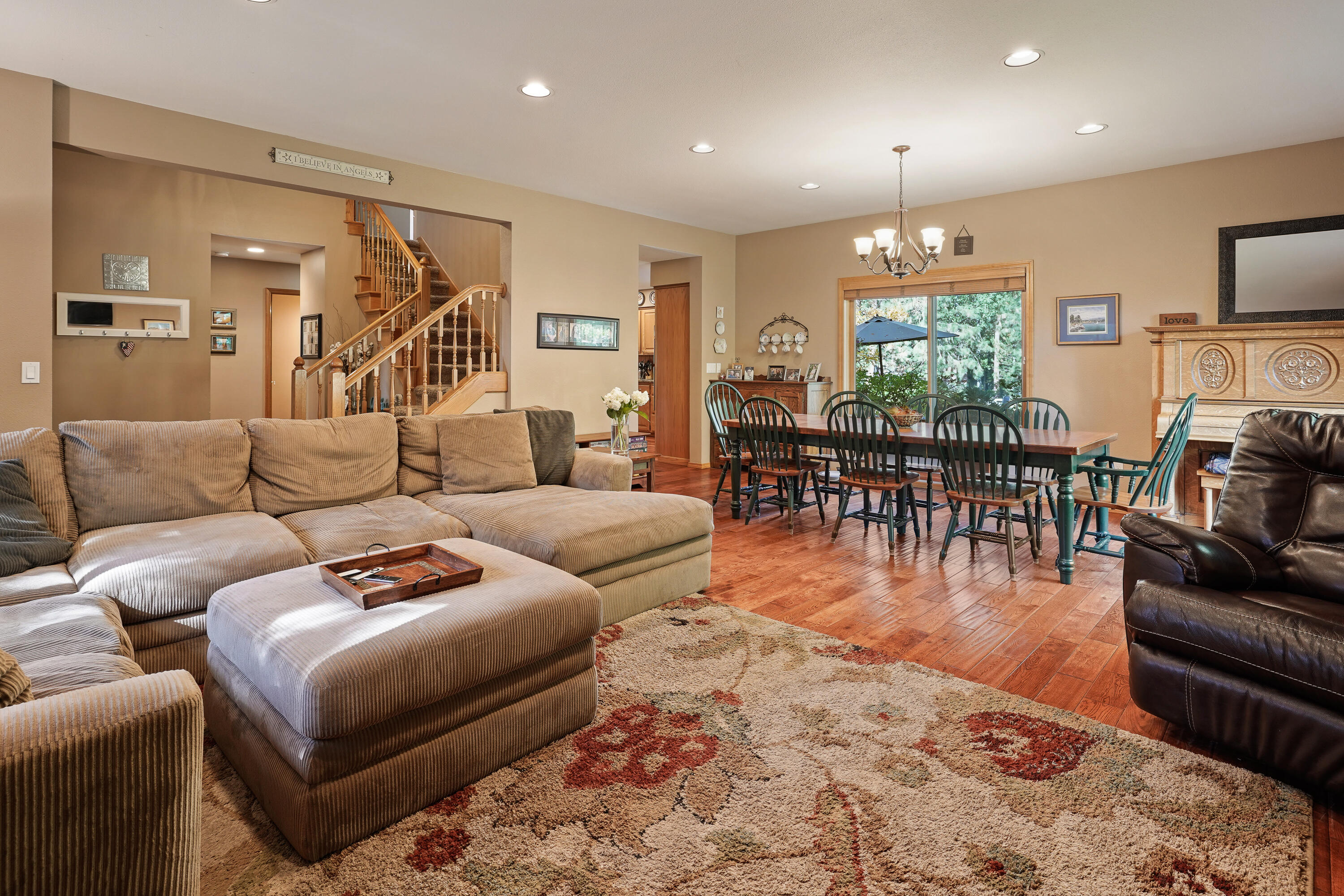 61114 Minaret Circle