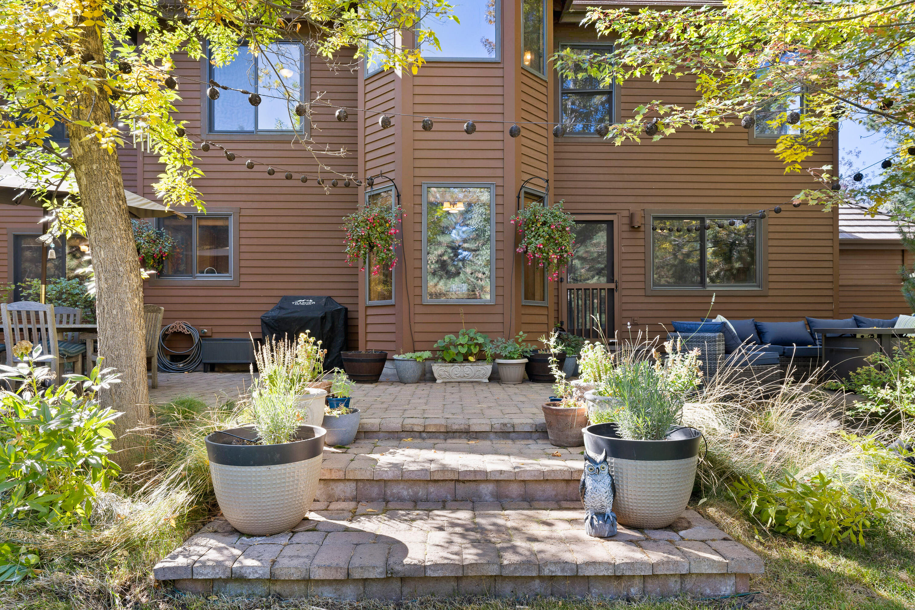 61114 Minaret Circle