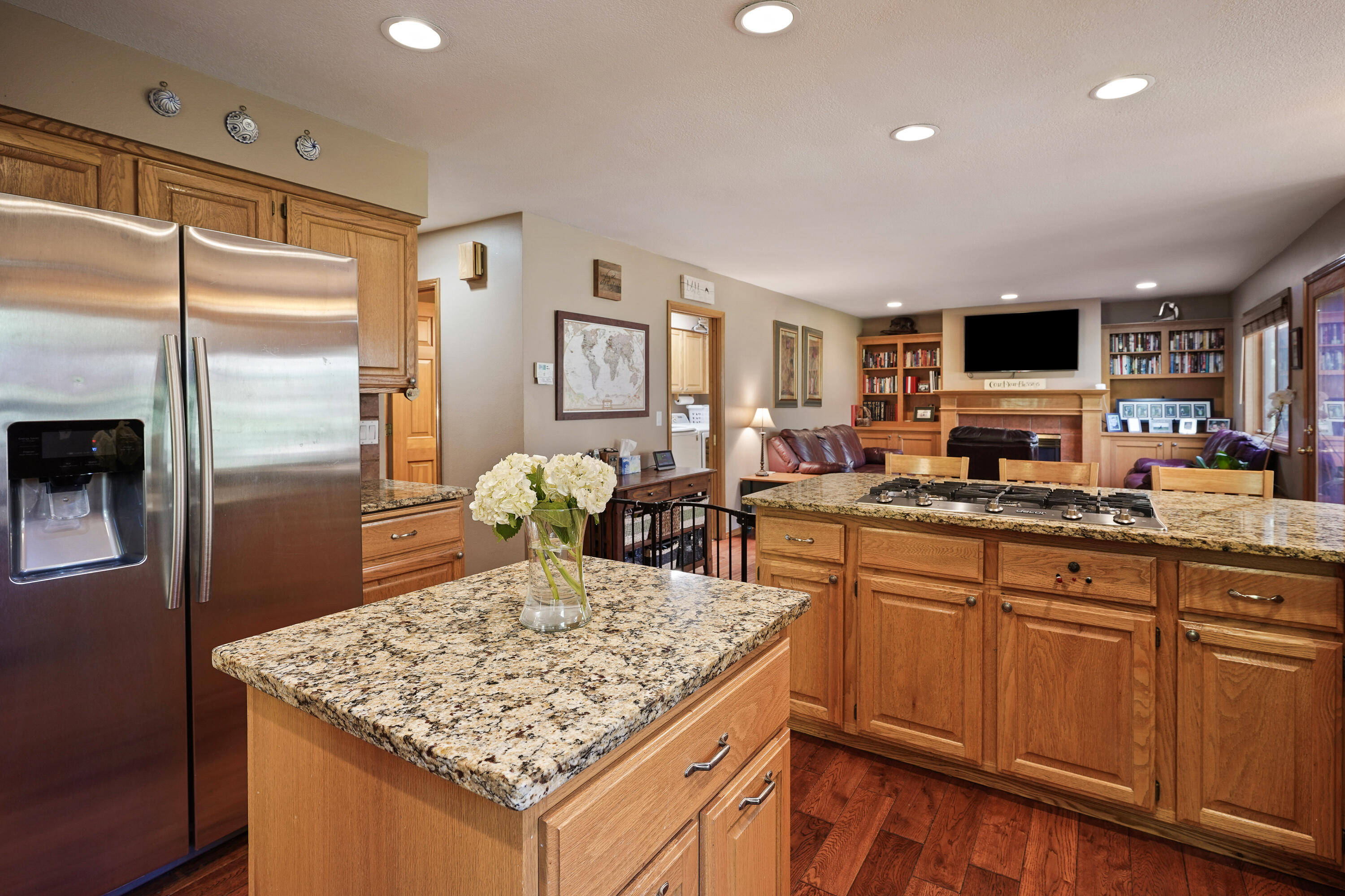 61114 Minaret Circle