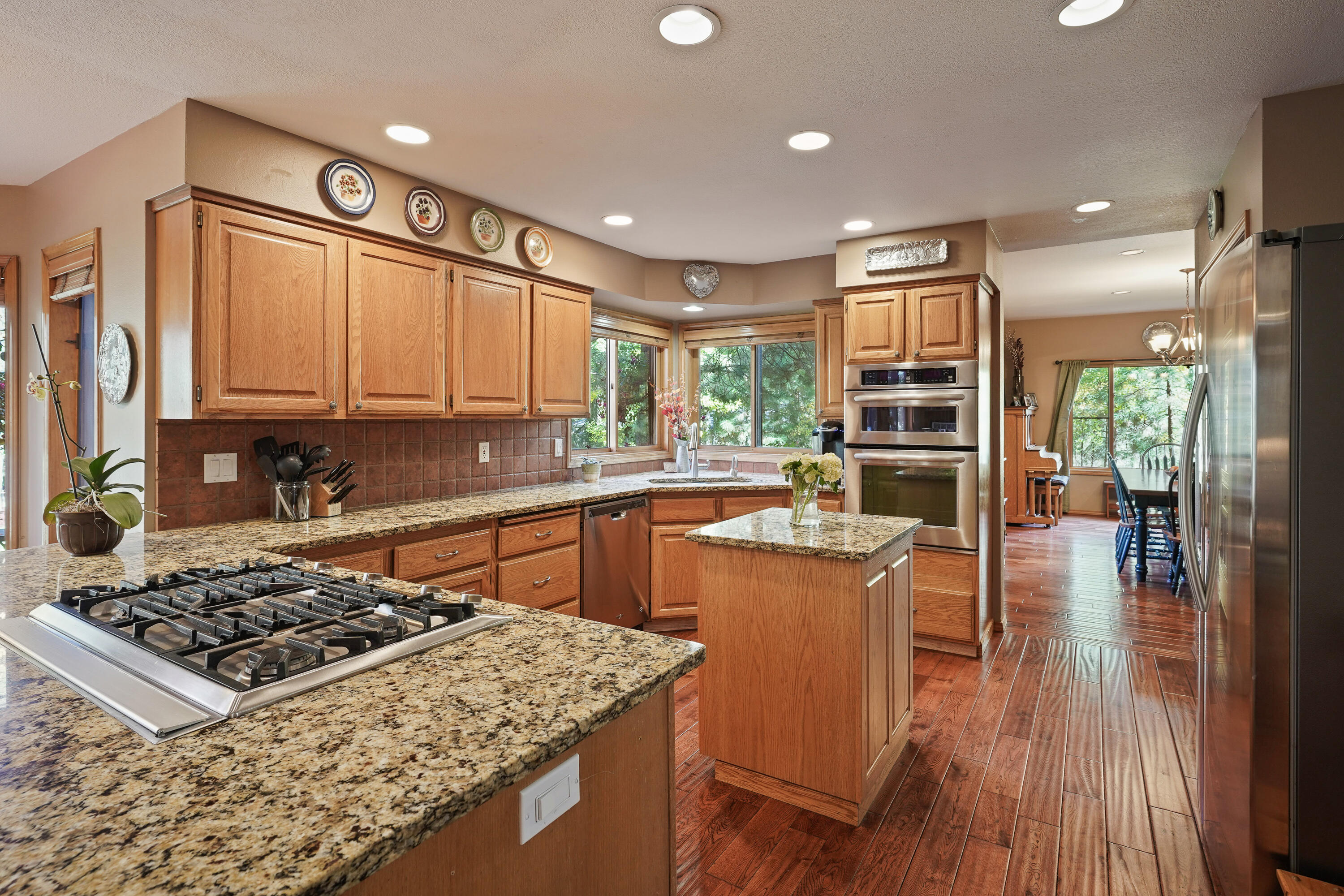 61114 Minaret Circle