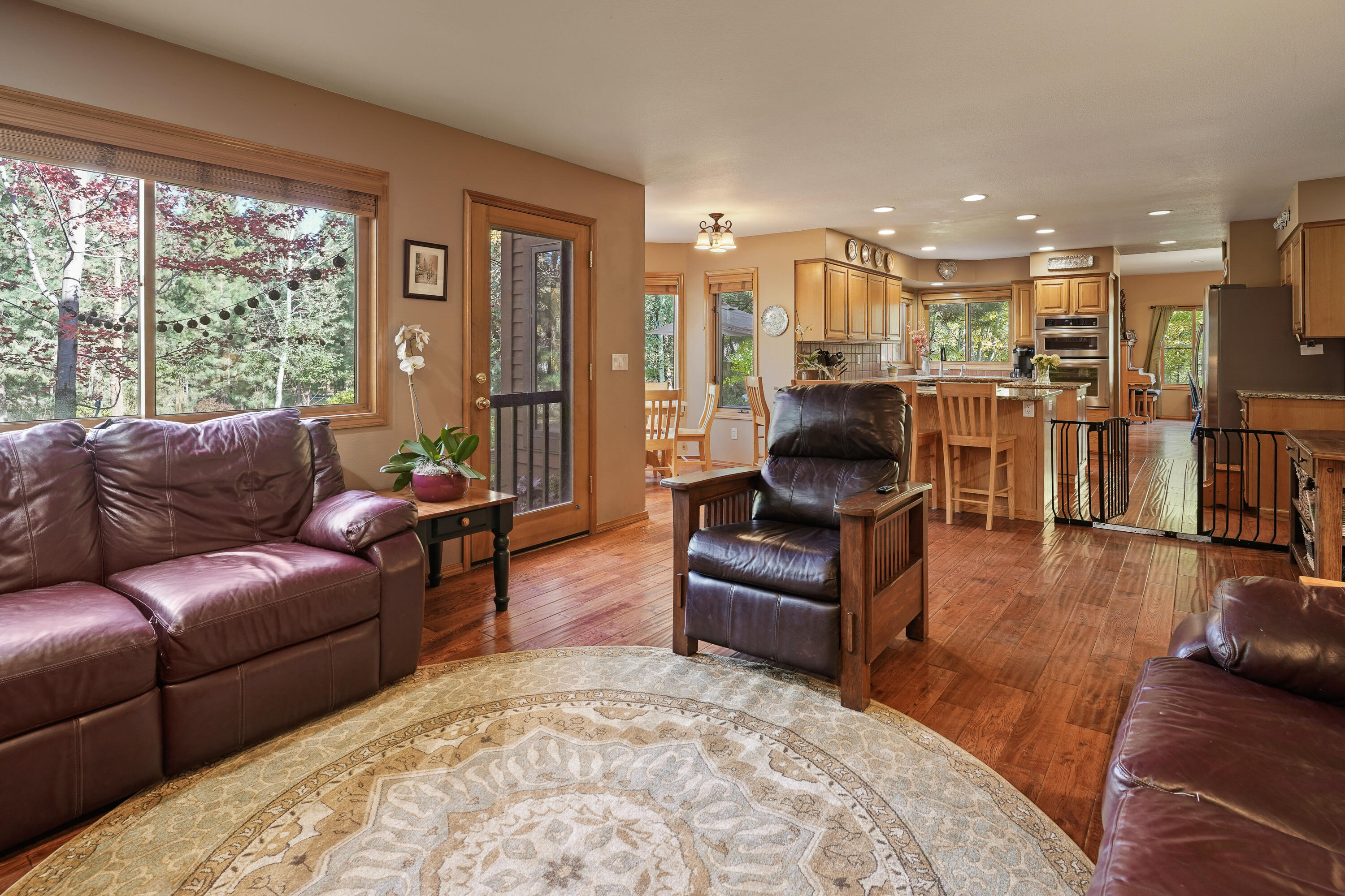 61114 Minaret Circle