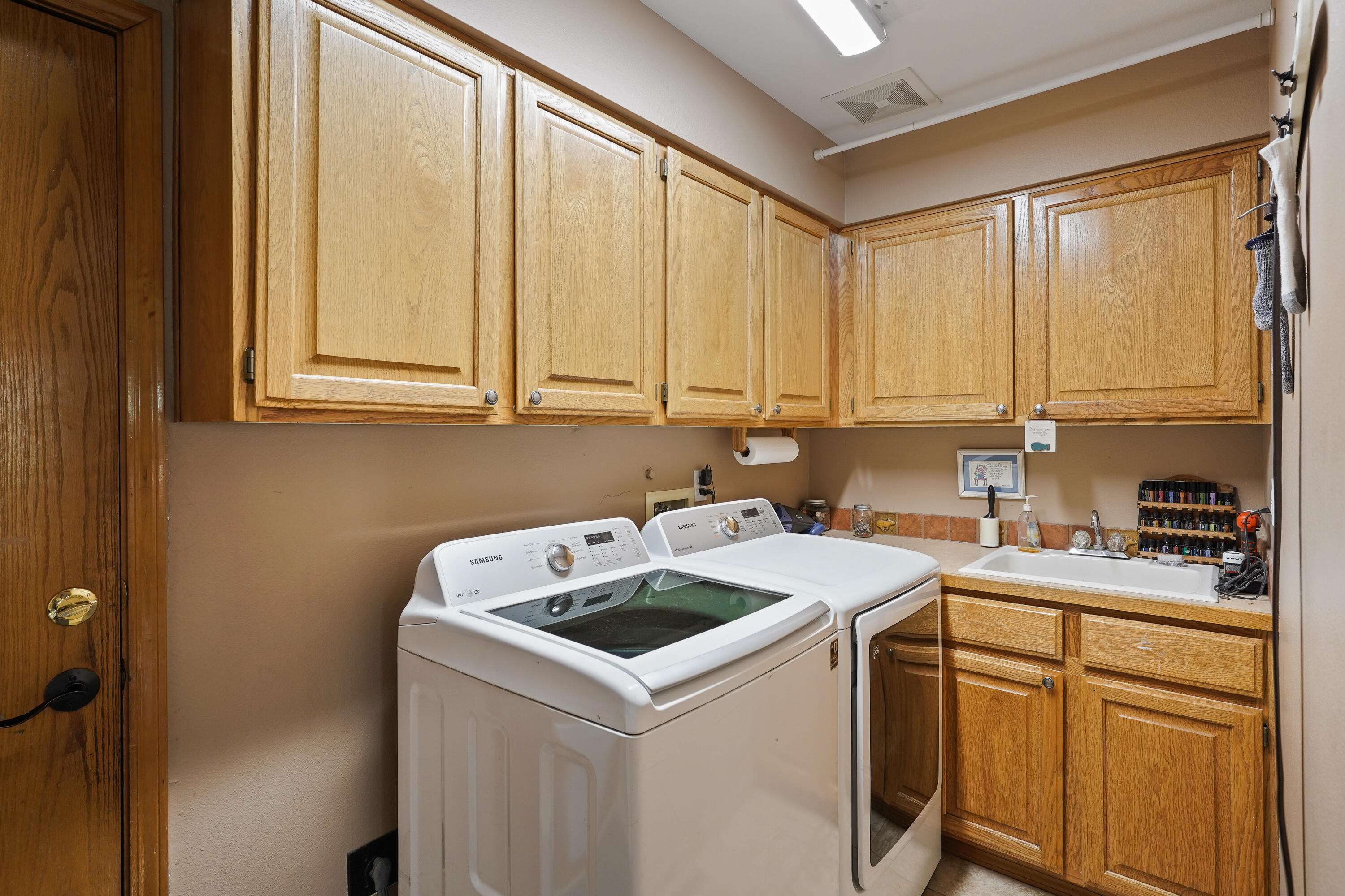 61114 Minaret Circle