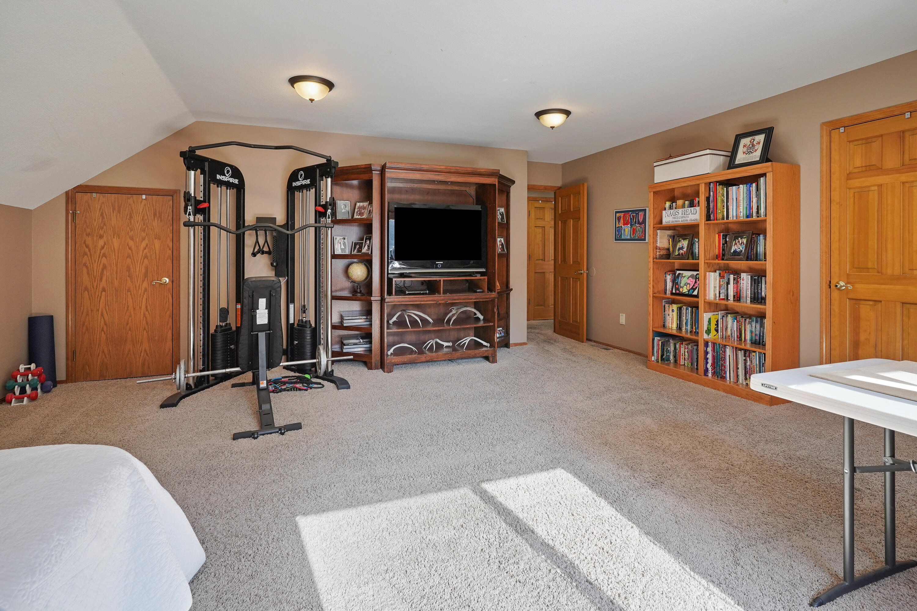 61114 Minaret Circle