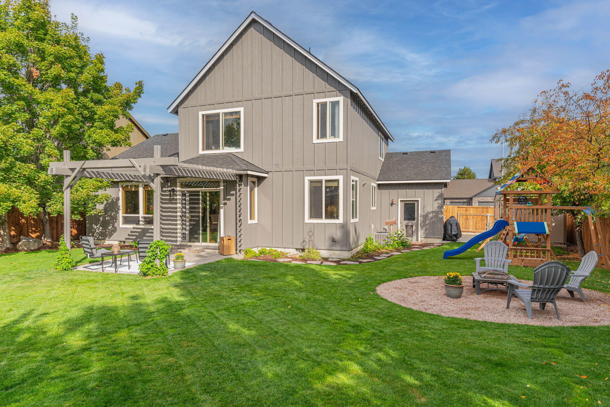 2160 NW Redwood Avenue