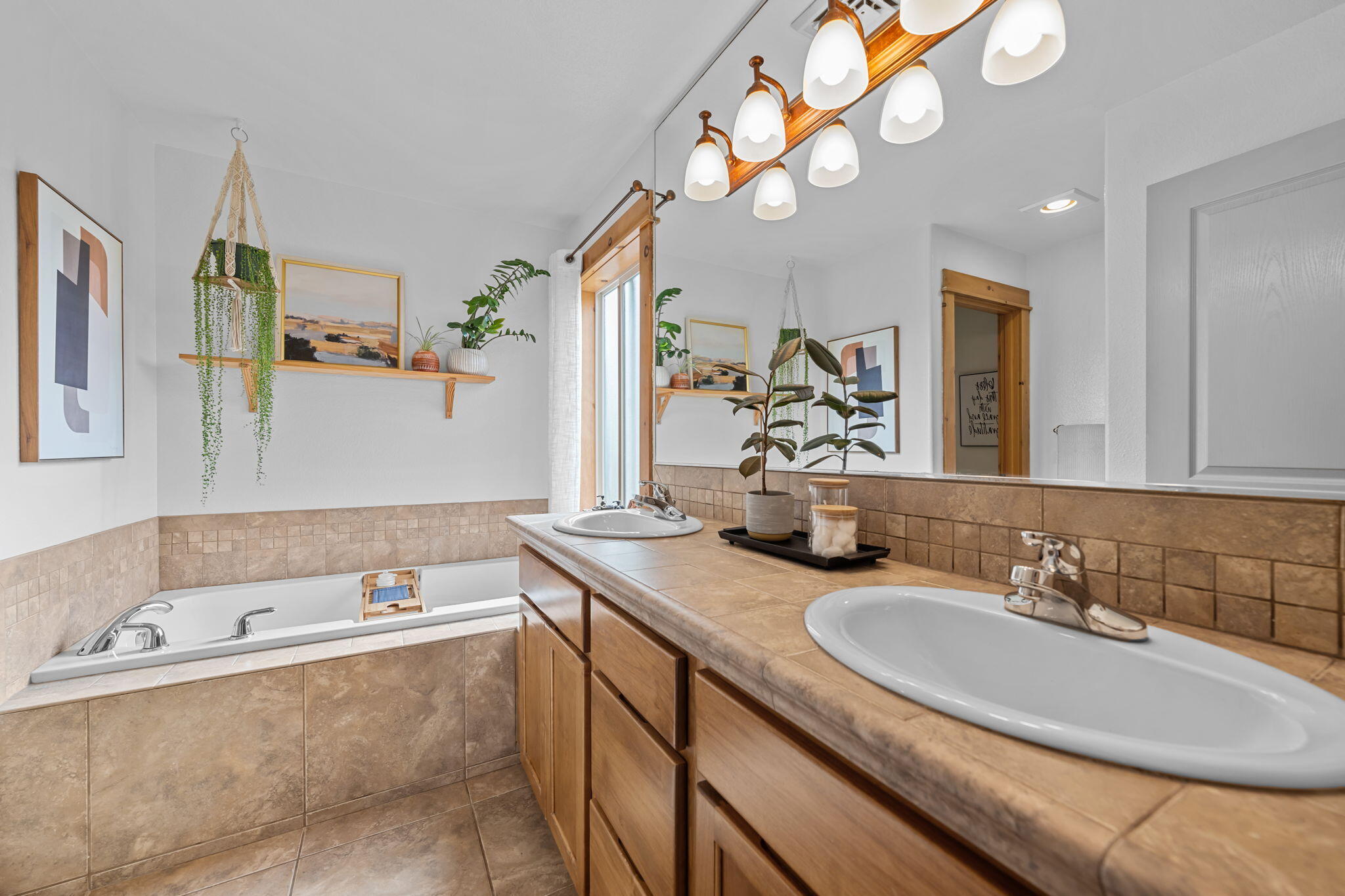 2160 NW Redwood Avenue