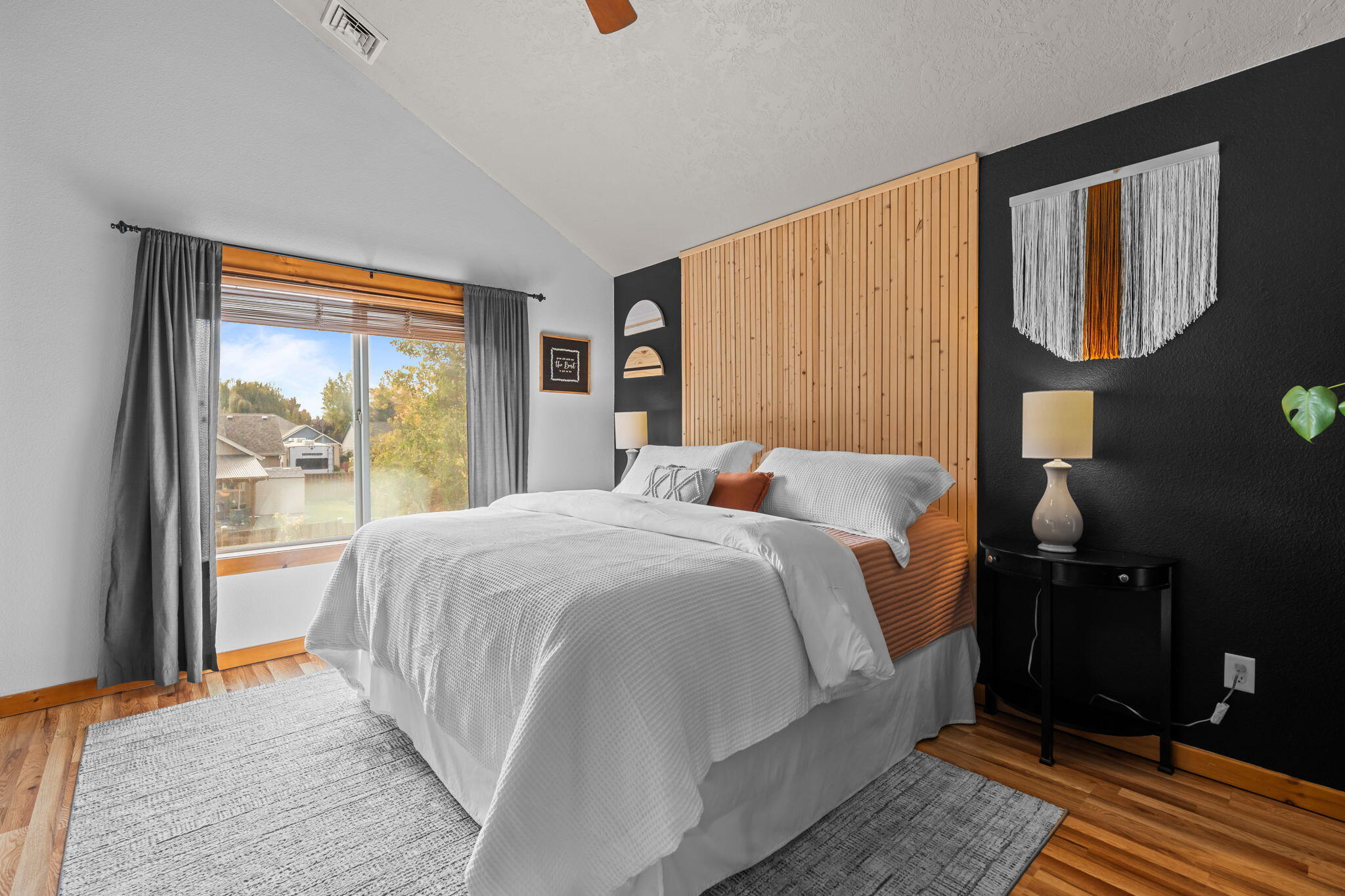 2160 NW Redwood Avenue