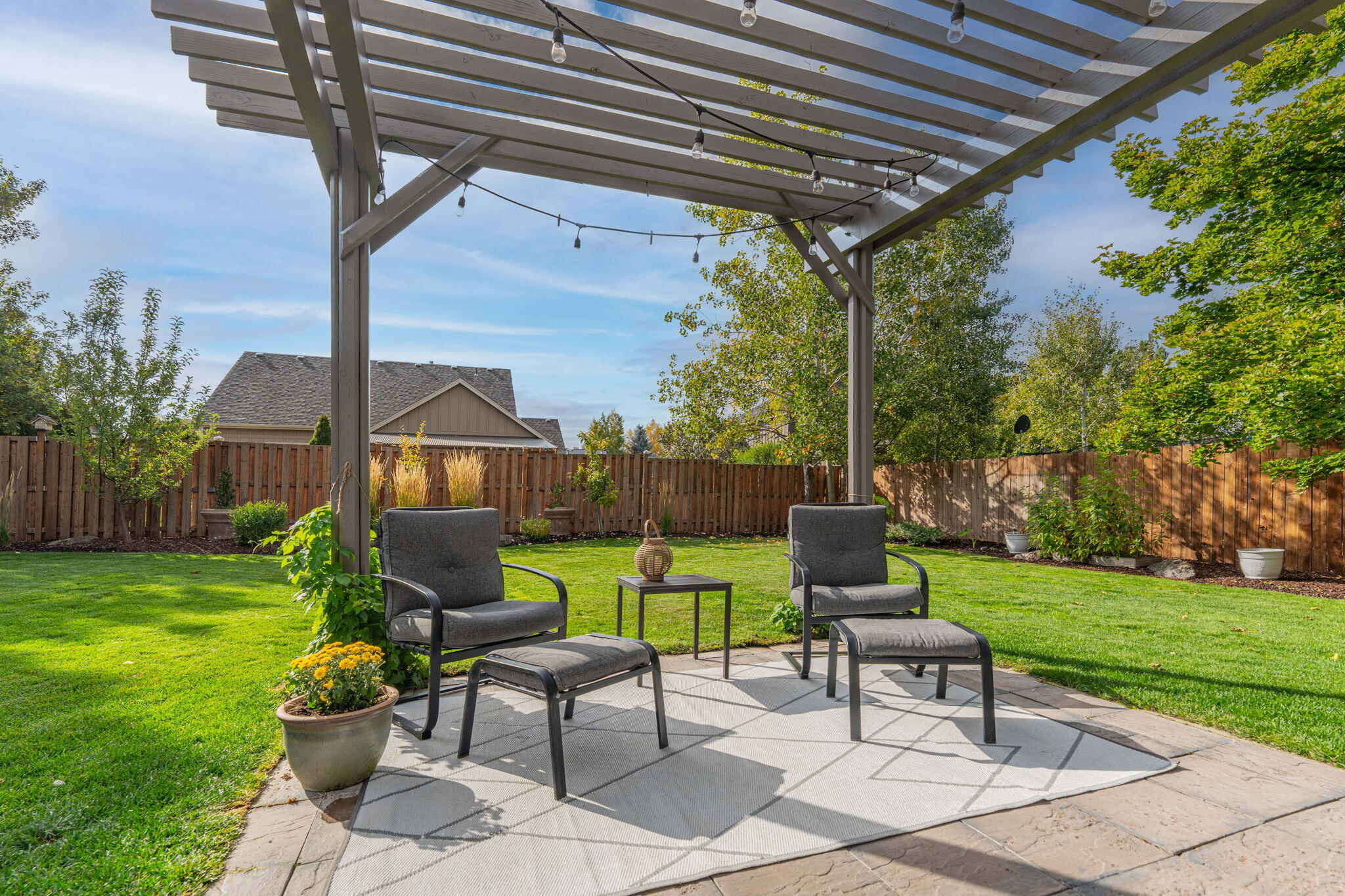 2160 NW Redwood Avenue