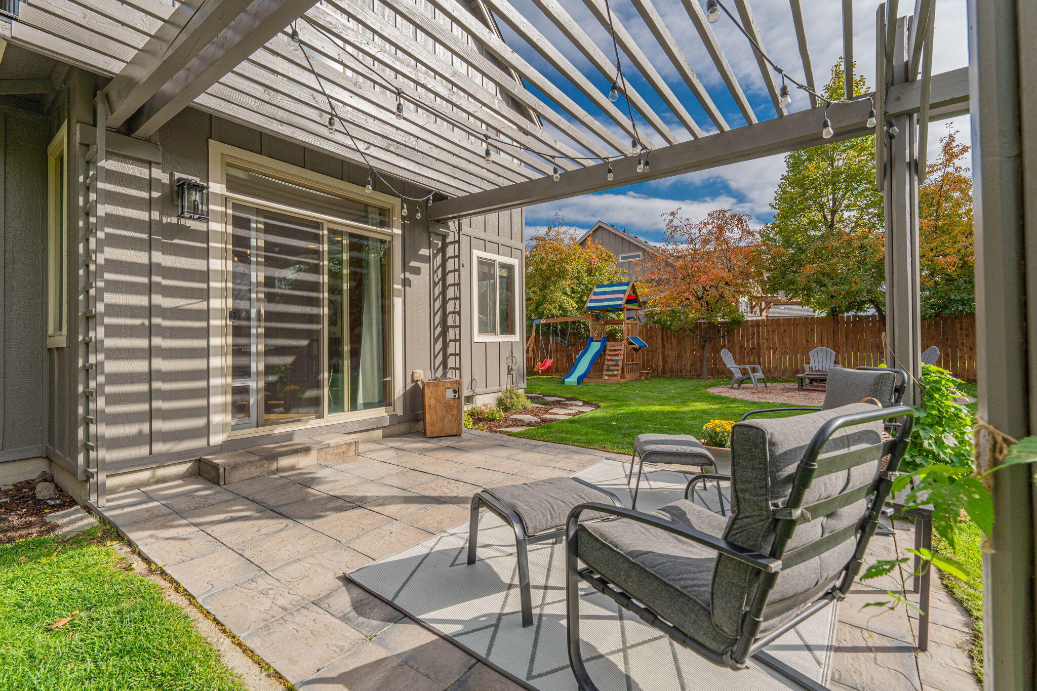 2160 NW Redwood Avenue