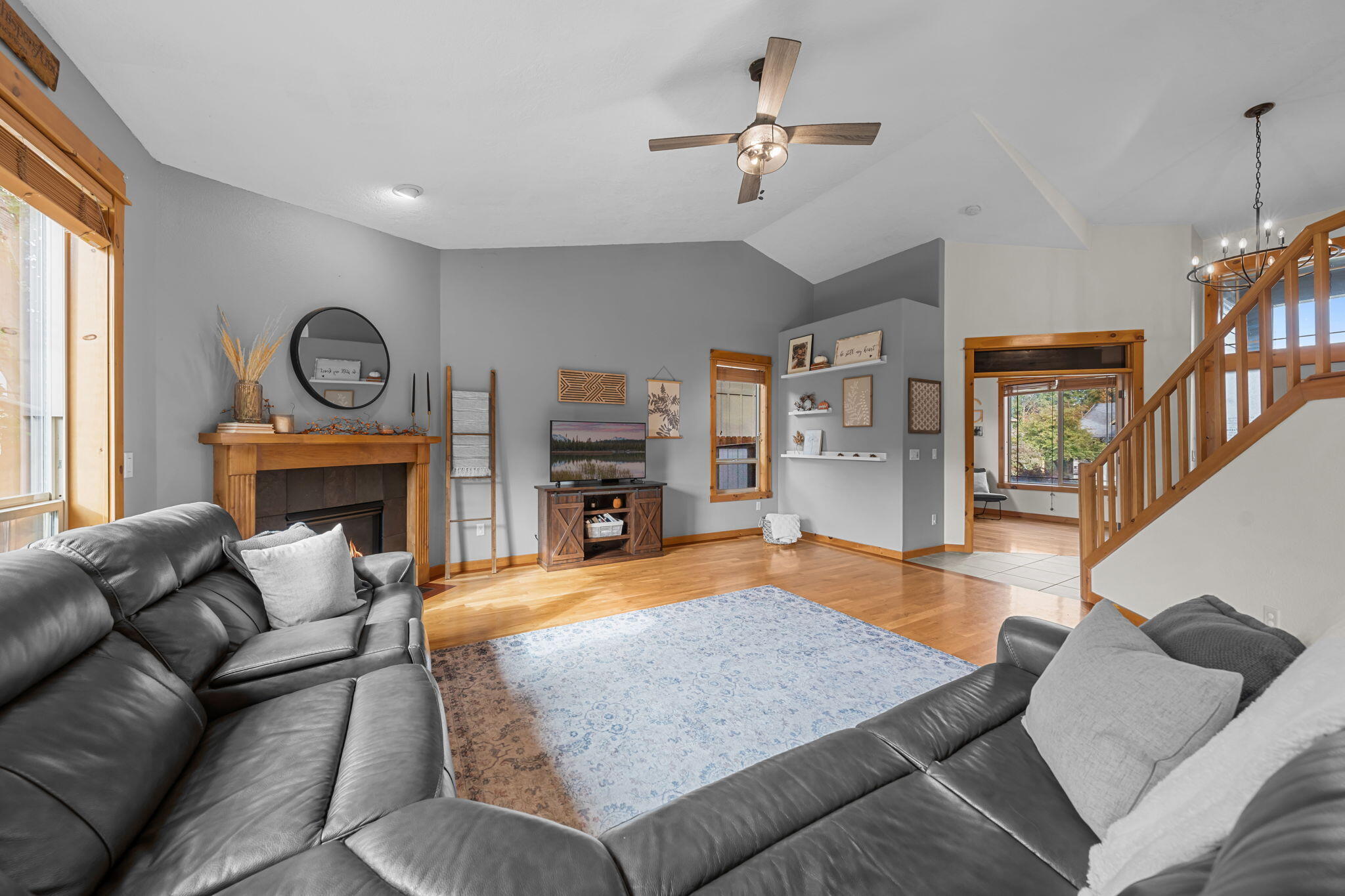 2160 NW Redwood Avenue