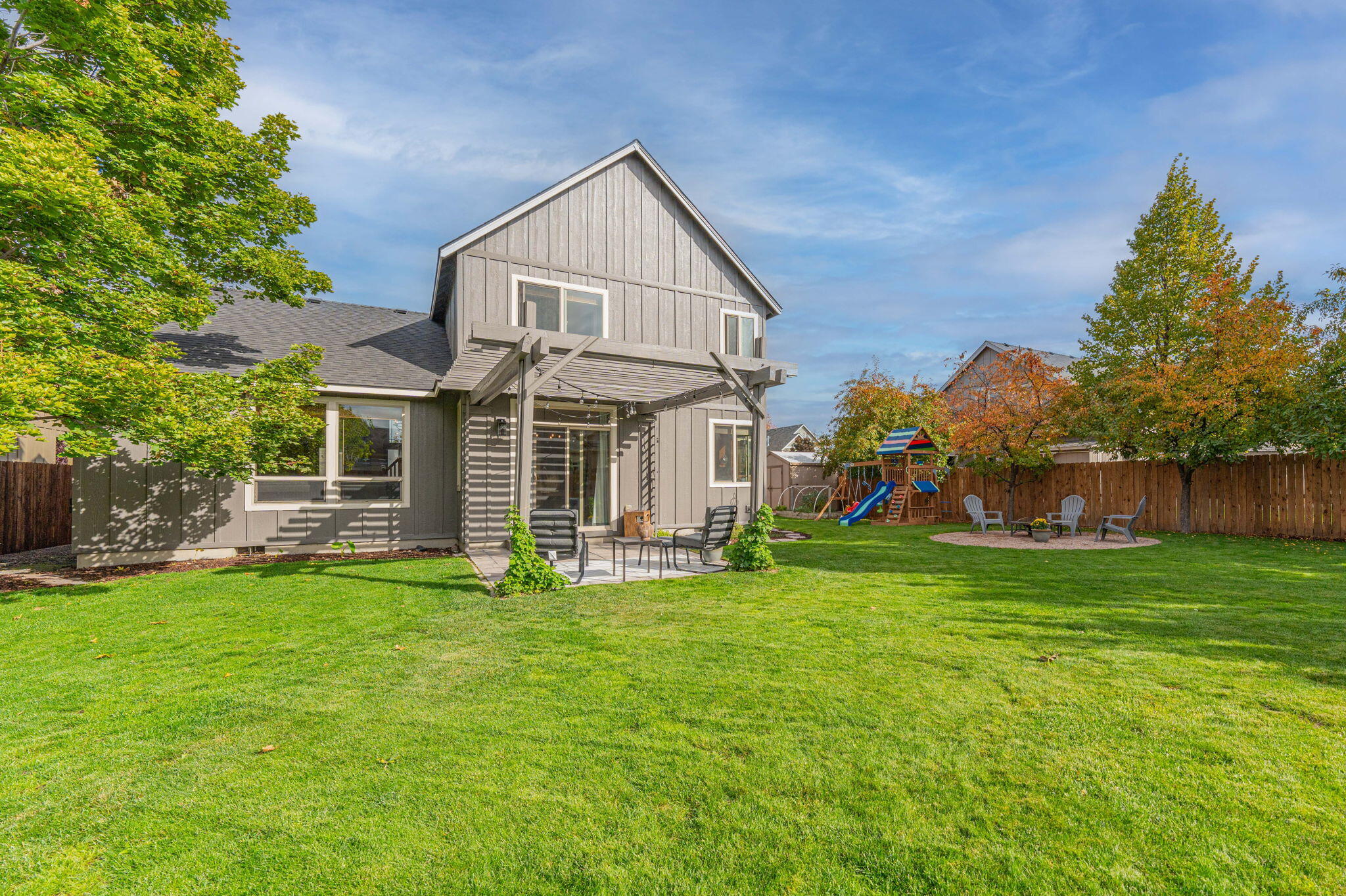 2160 NW Redwood Avenue