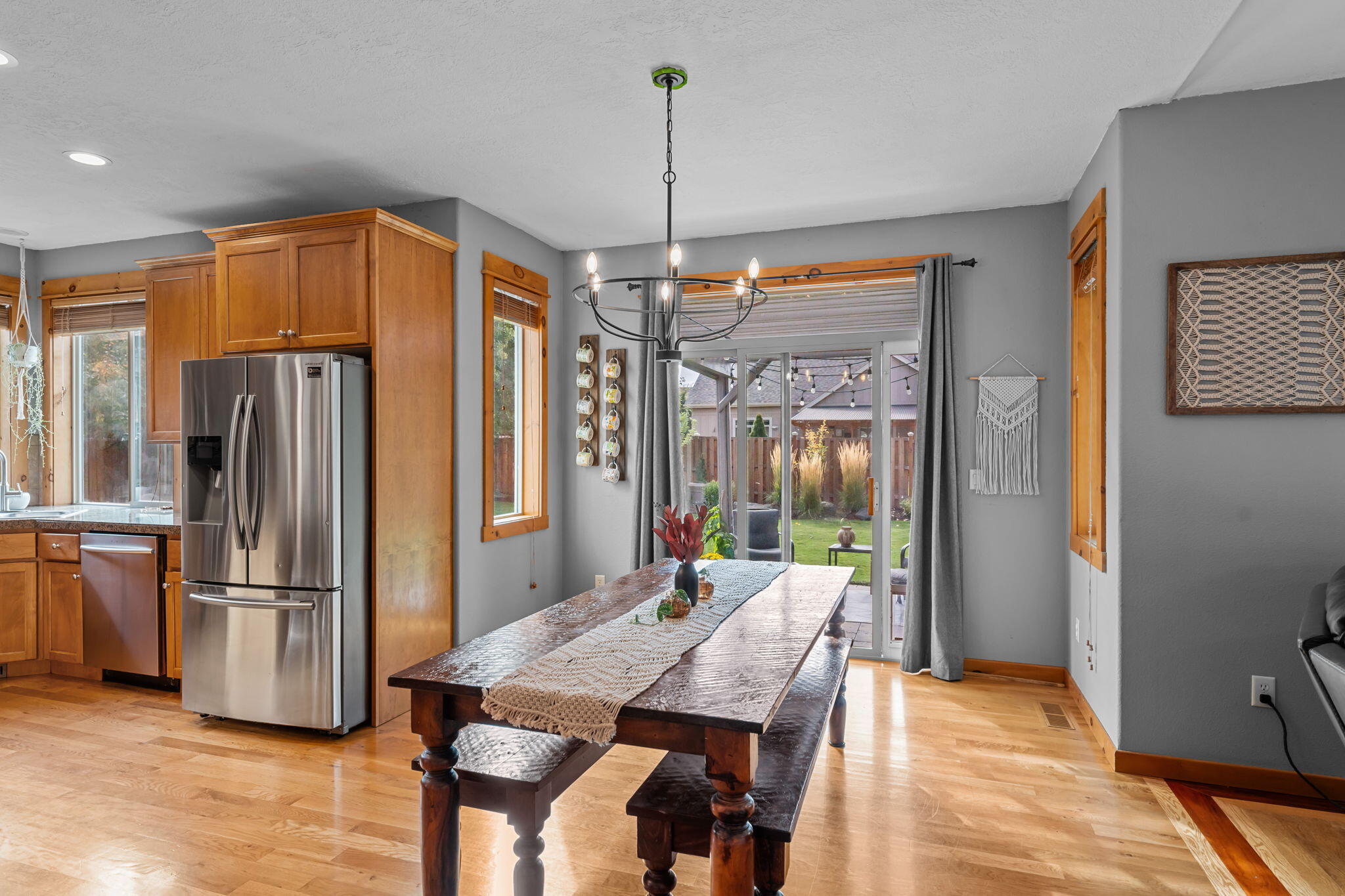 2160 NW Redwood Avenue