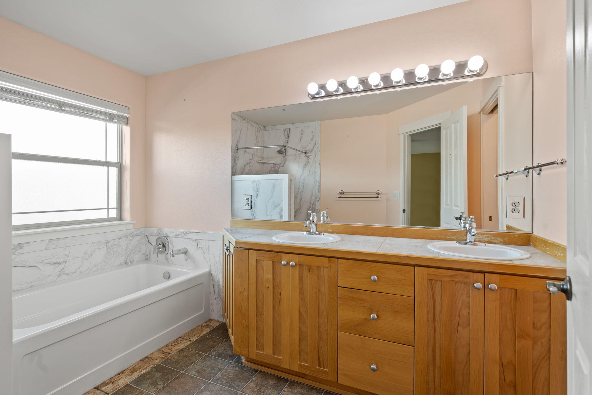 2380 NW Quinn Creek Loop