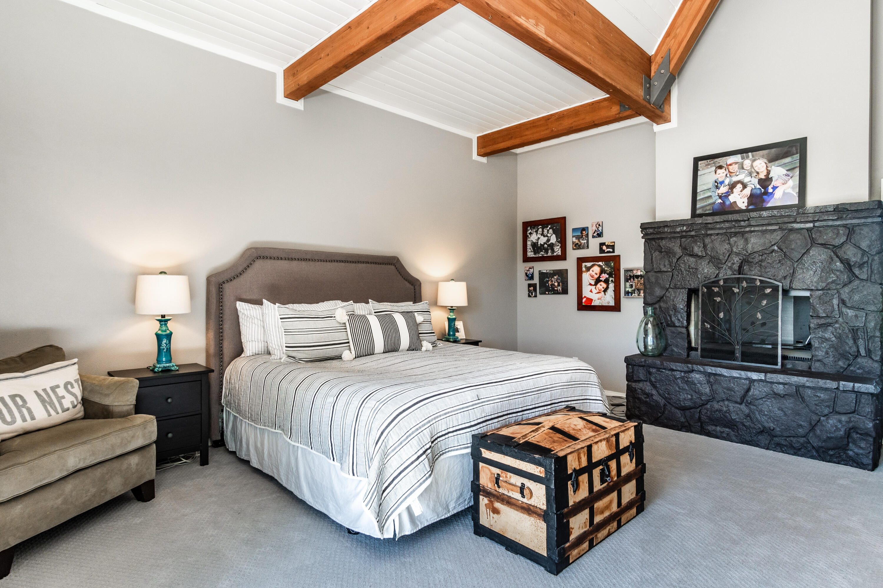 22675 Crestview Lane