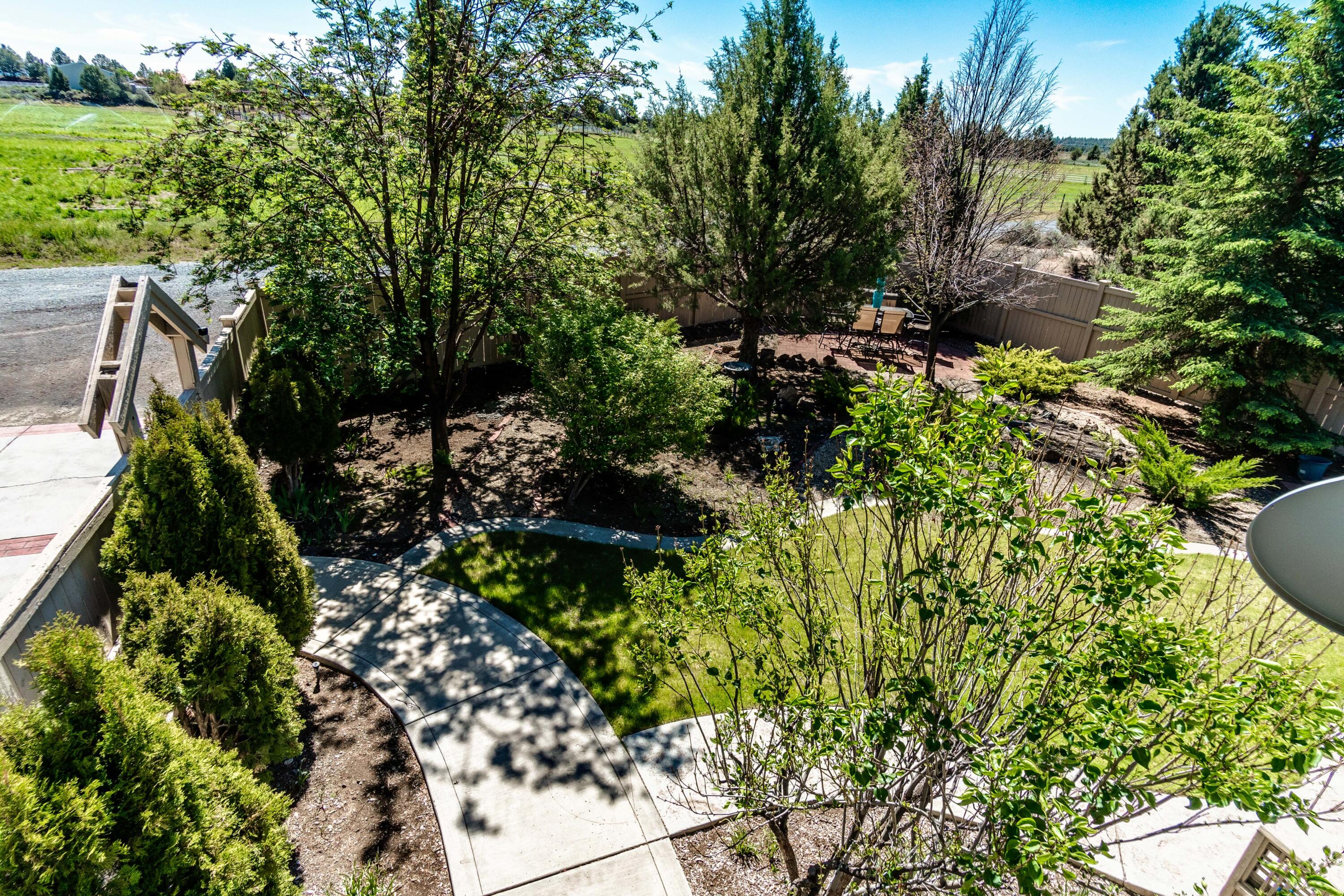 22675 Crestview Lane