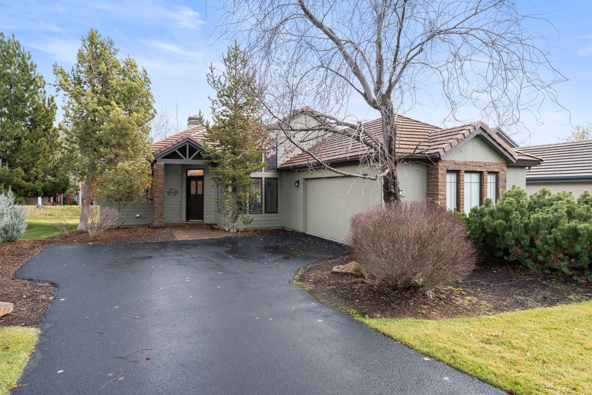 62017 Fall Creek Loop