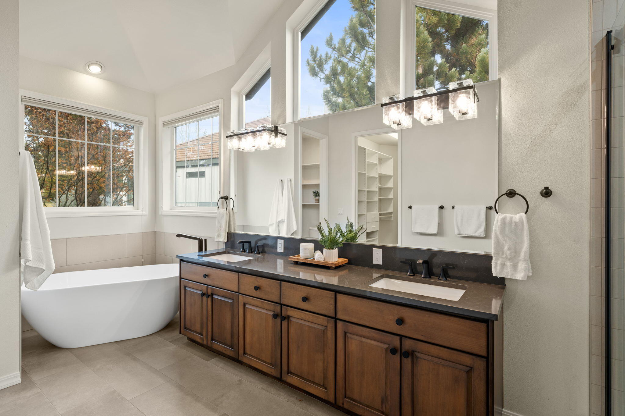 62017 Fall Creek Loop